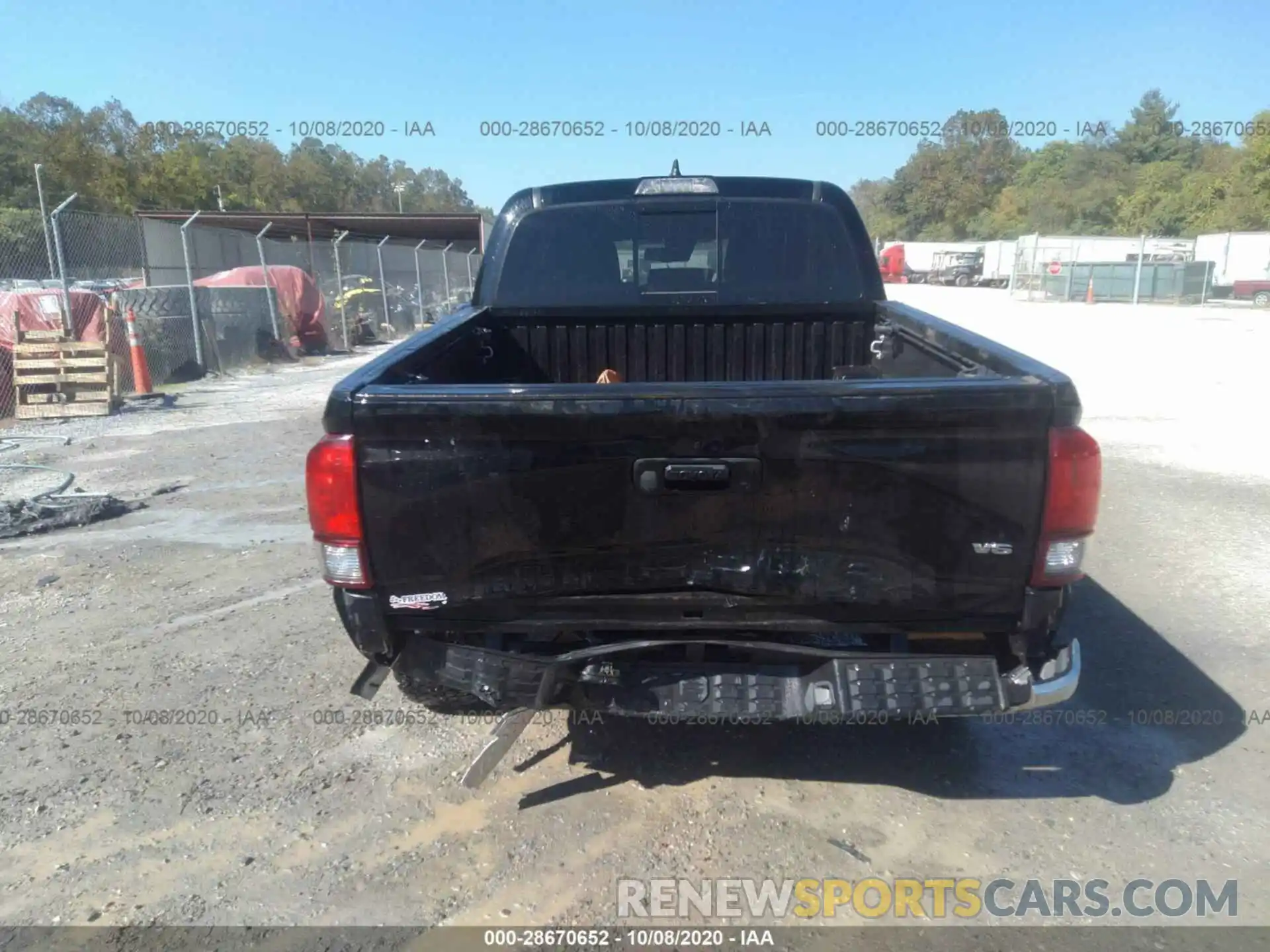 6 Photograph of a damaged car 5TFCZ5ANXKX168037 TOYOTA TACOMA 4WD 2019