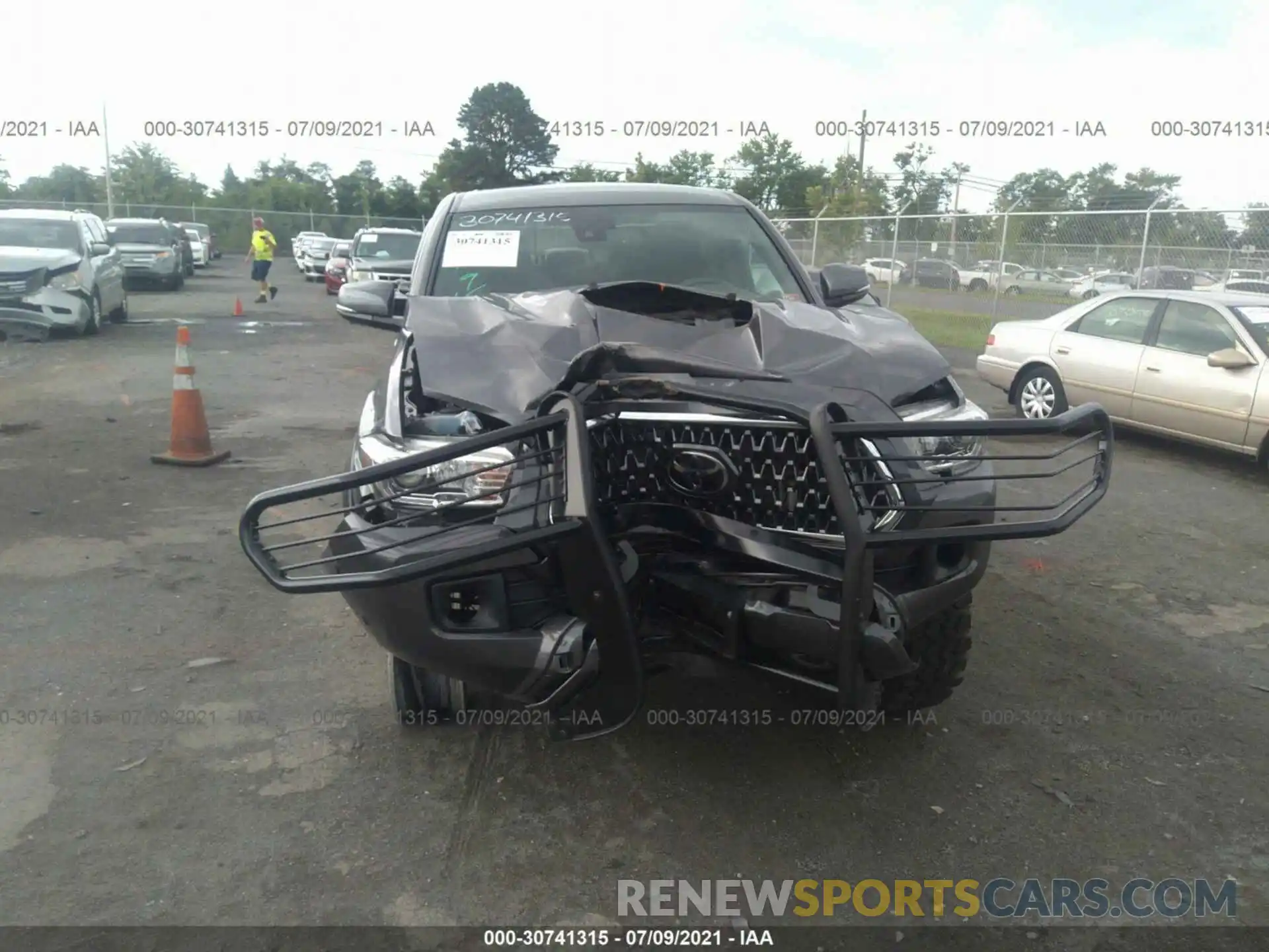 6 Photograph of a damaged car 5TFCZ5ANXKX185680 TOYOTA TACOMA 4WD 2019