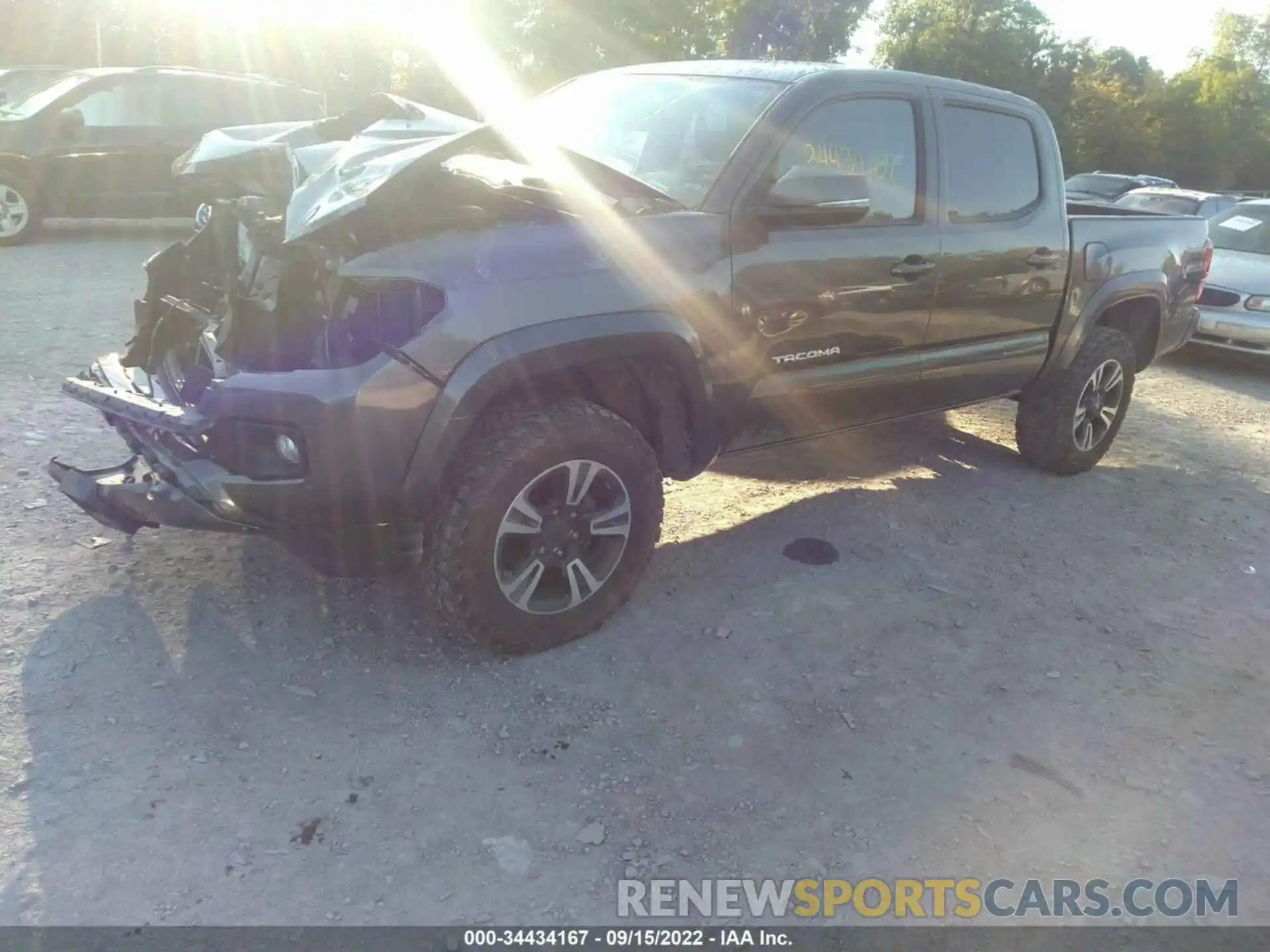 2 Photograph of a damaged car 5TFCZ5ANXKX203997 TOYOTA TACOMA 4WD 2019