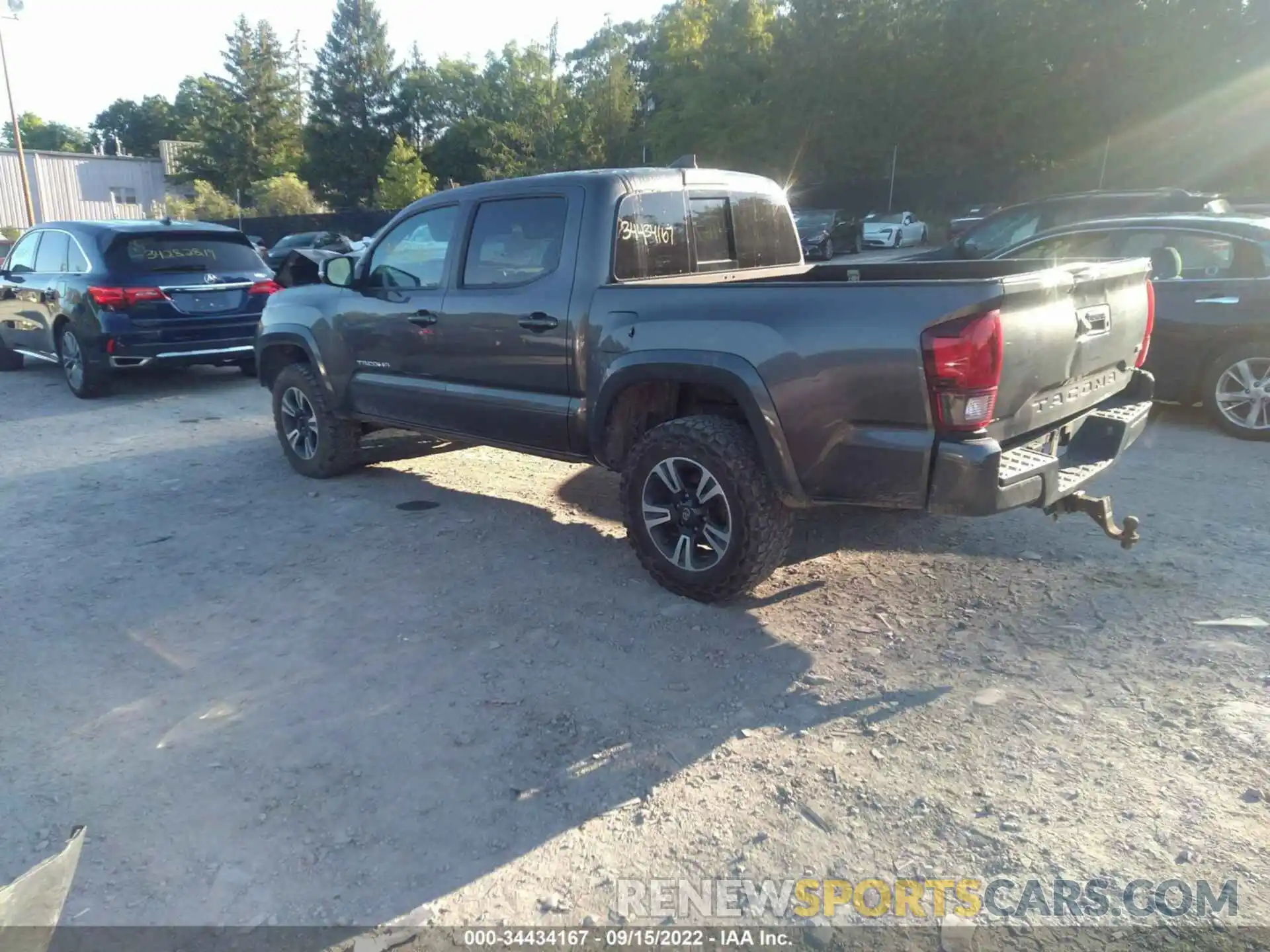 3 Photograph of a damaged car 5TFCZ5ANXKX203997 TOYOTA TACOMA 4WD 2019