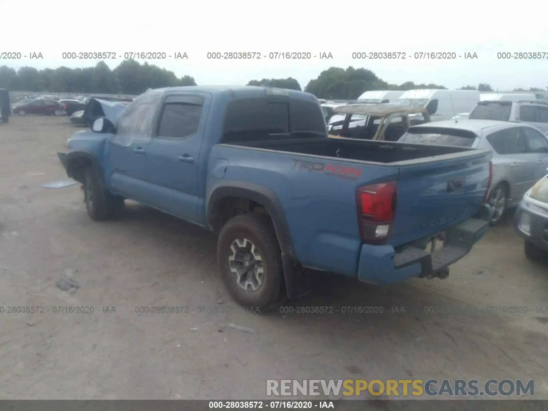 3 Фотография поврежденного автомобиля 5TFCZ5ANXKX210223 TOYOTA TACOMA 4WD 2019