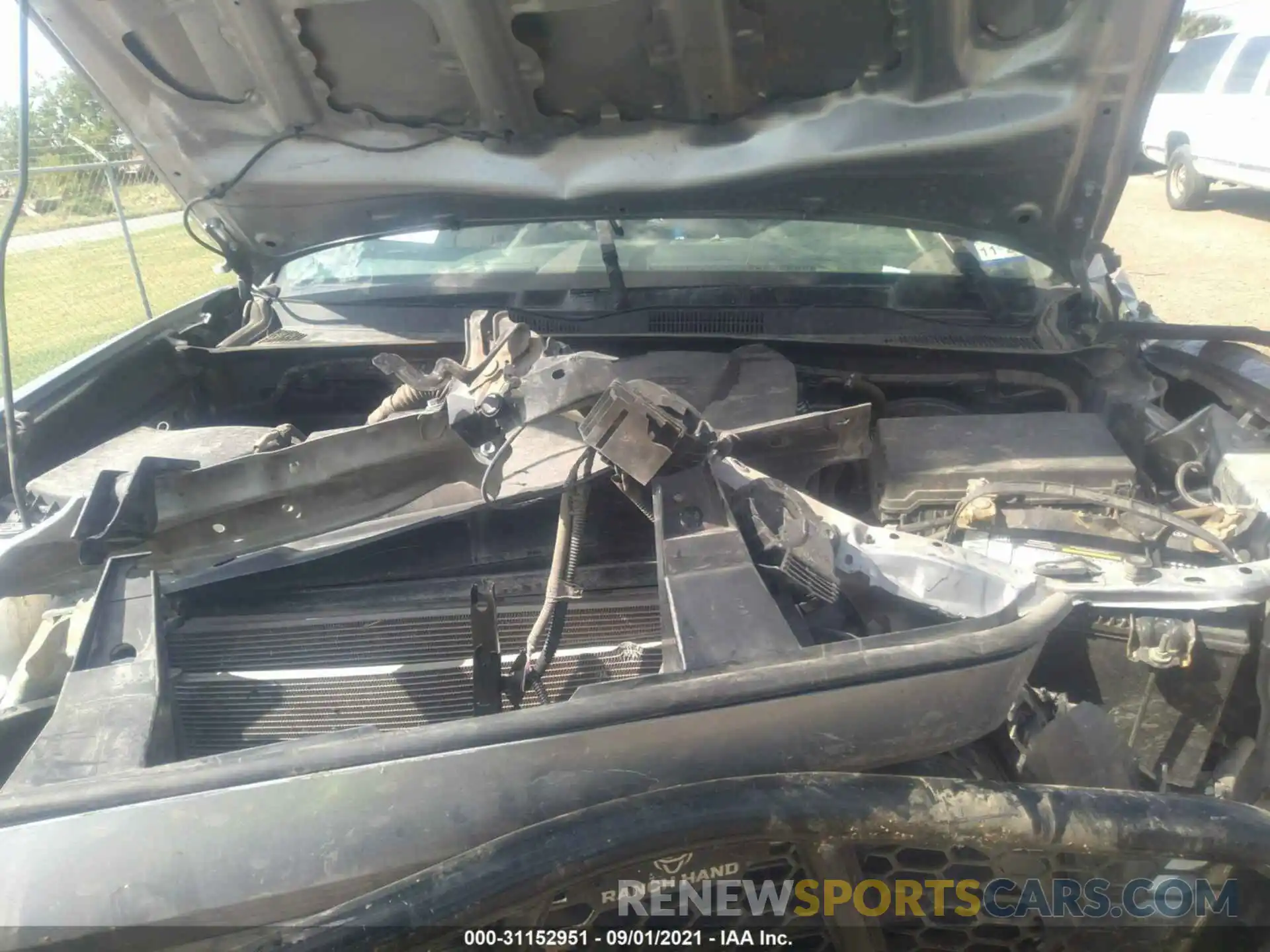 10 Photograph of a damaged car 5TFCZ5ANXKX210822 TOYOTA TACOMA 4WD 2019