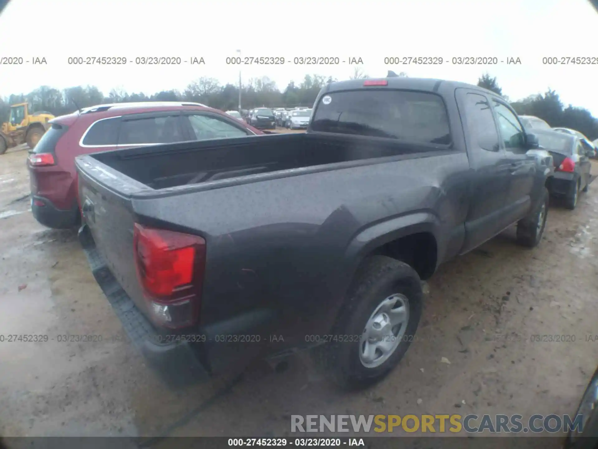 4 Photograph of a damaged car 5TFSX5EN1KX064564 TOYOTA TACOMA 4WD 2019