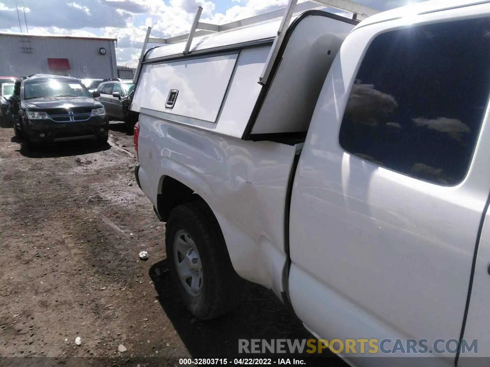 6 Photograph of a damaged car 5TFSX5EN1KX066010 TOYOTA TACOMA 4WD 2019