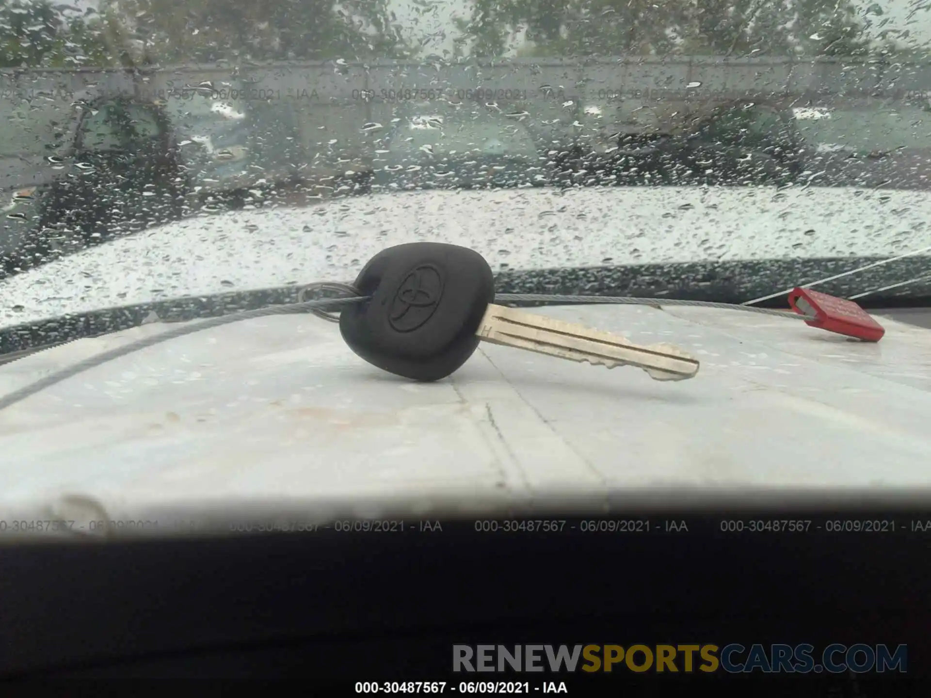 11 Photograph of a damaged car 5TFSX5EN3KX068521 TOYOTA TACOMA 4WD 2019