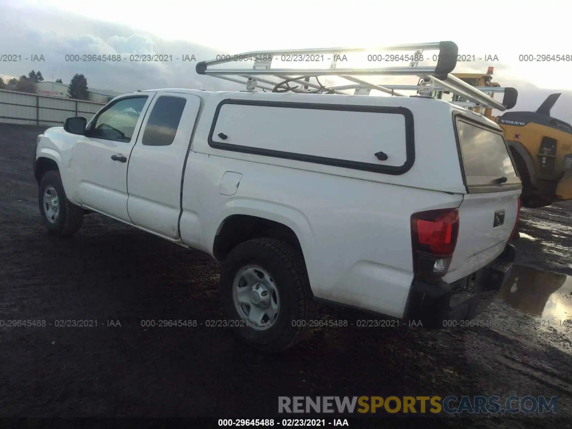 3 Photograph of a damaged car 5TFSX5EN4KX067104 TOYOTA TACOMA 4WD 2019