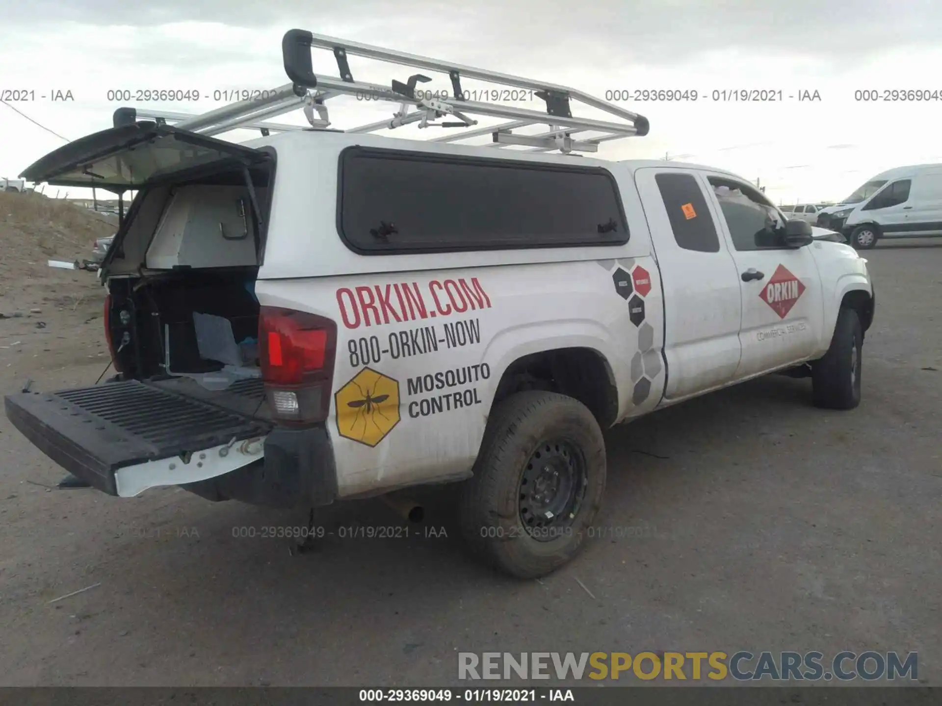 4 Photograph of a damaged car 5TFSX5EN5KX064499 TOYOTA TACOMA 4WD 2019