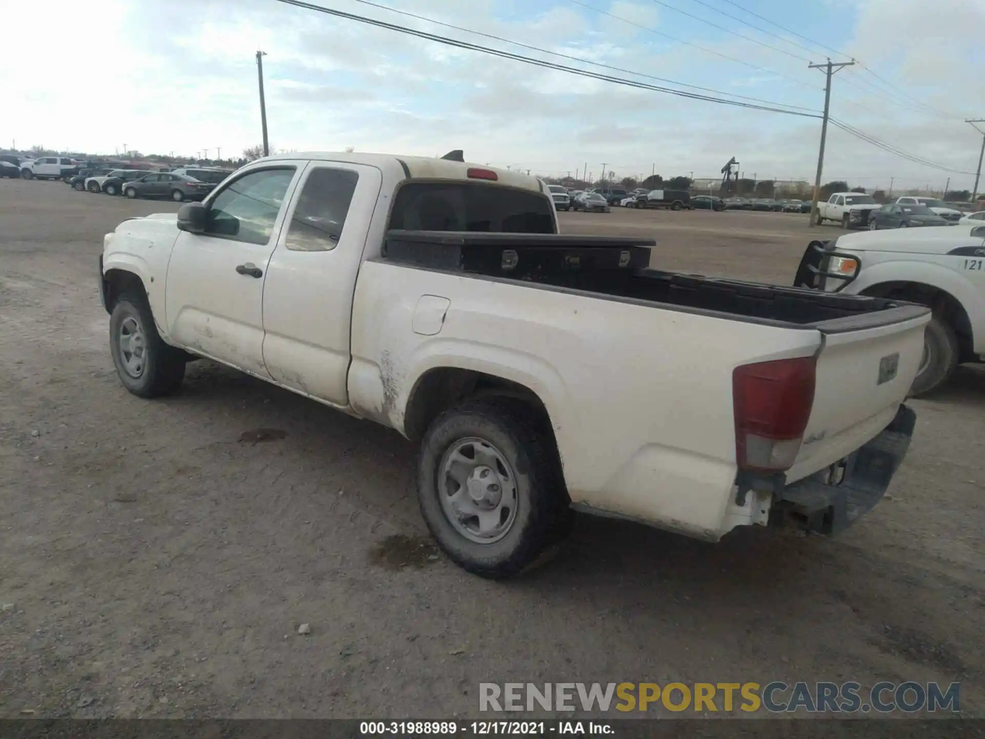 3 Photograph of a damaged car 5TFSX5EN8KX064125 TOYOTA TACOMA 4WD 2019