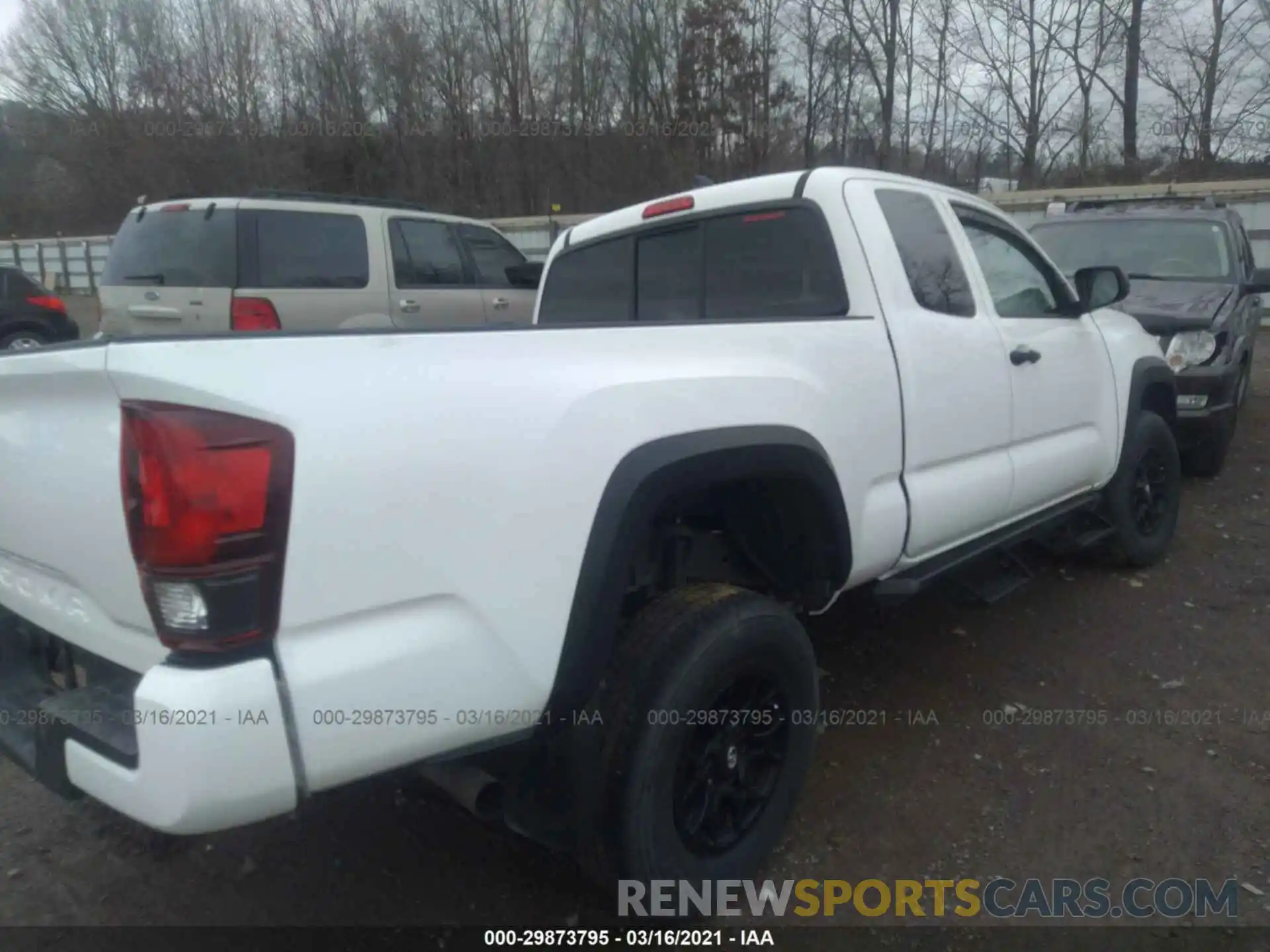 4 Photograph of a damaged car 5TFSX5EN8KX067168 TOYOTA TACOMA 4WD 2019