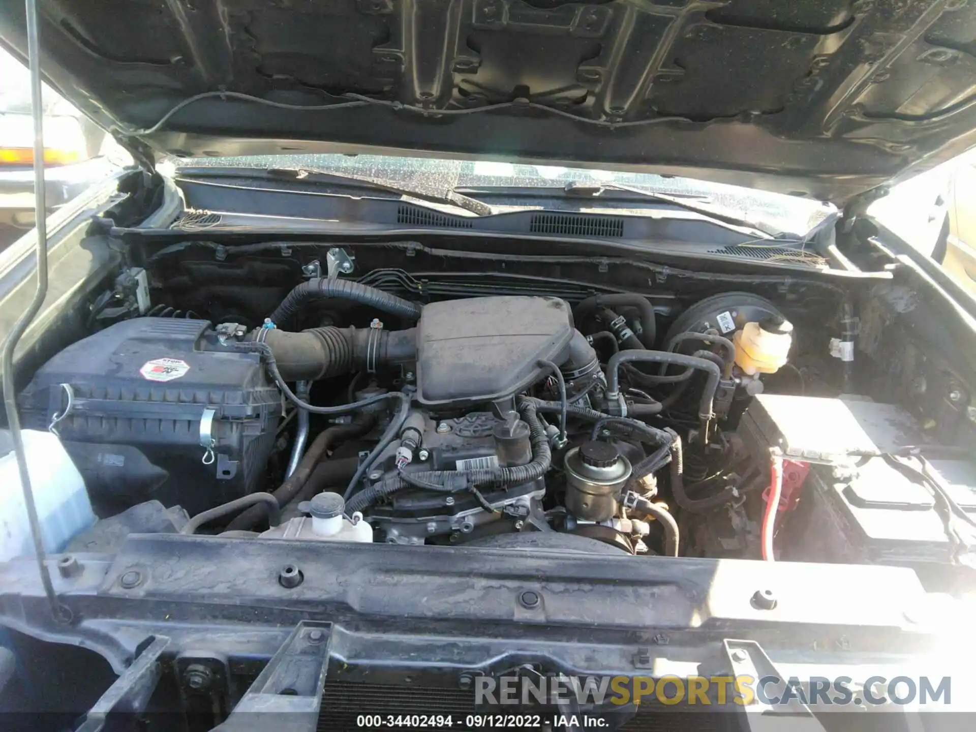 10 Photograph of a damaged car 5TFSX5EN8KX070426 TOYOTA TACOMA 4WD 2019