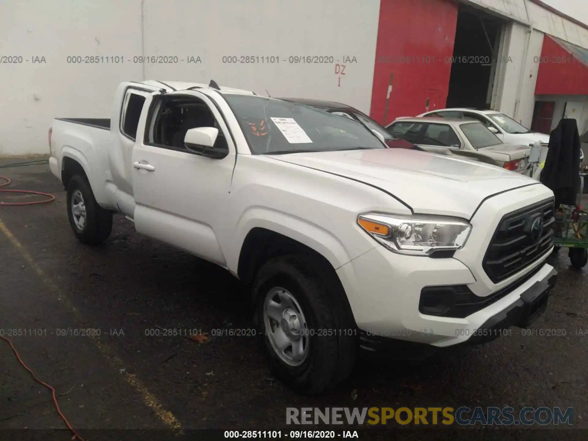 1 Photograph of a damaged car 5TFSX5EN8KX070944 TOYOTA TACOMA 4WD 2019