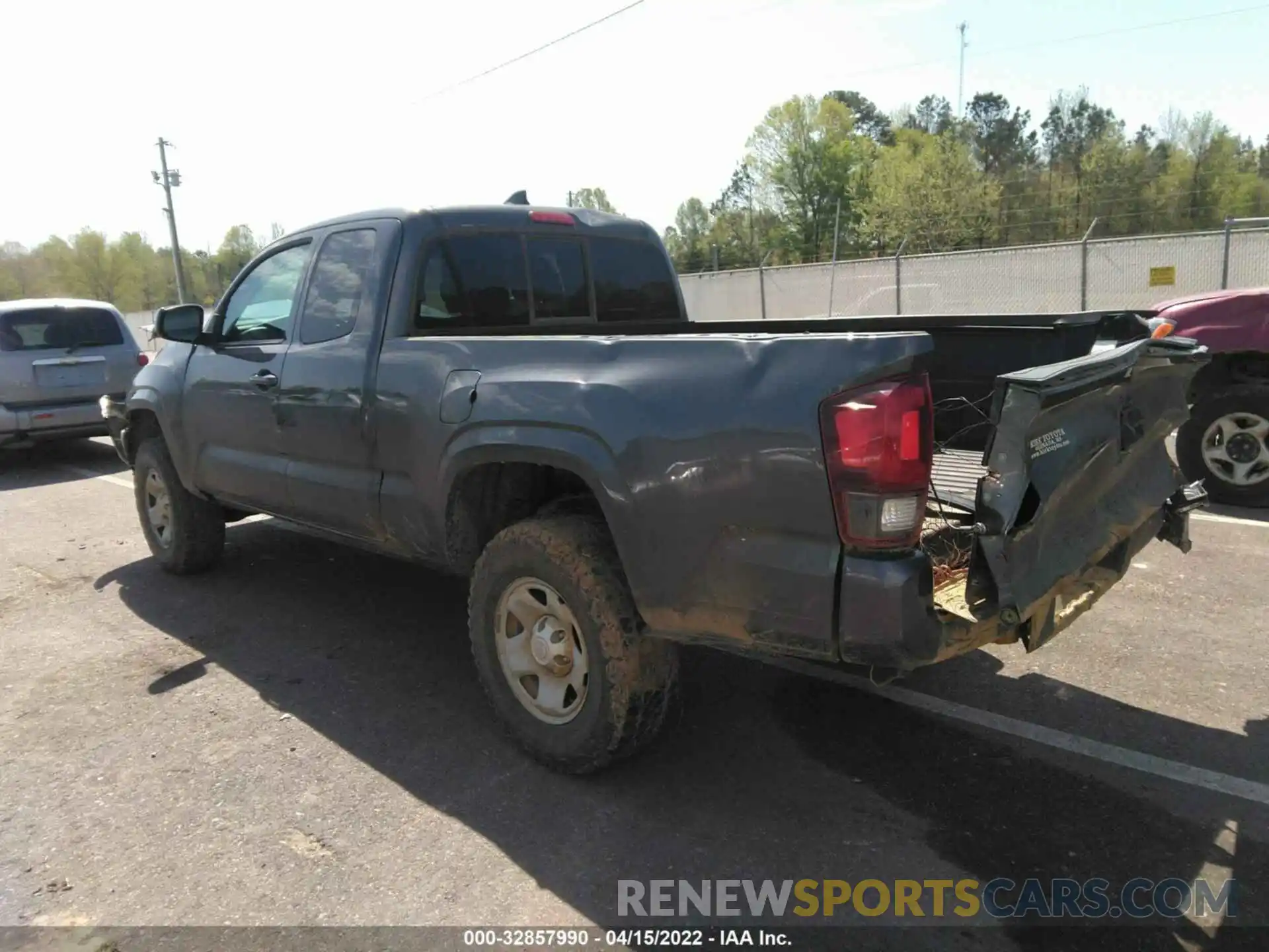 3 Photograph of a damaged car 5TFSX5EN9KX066501 TOYOTA TACOMA 4WD 2019