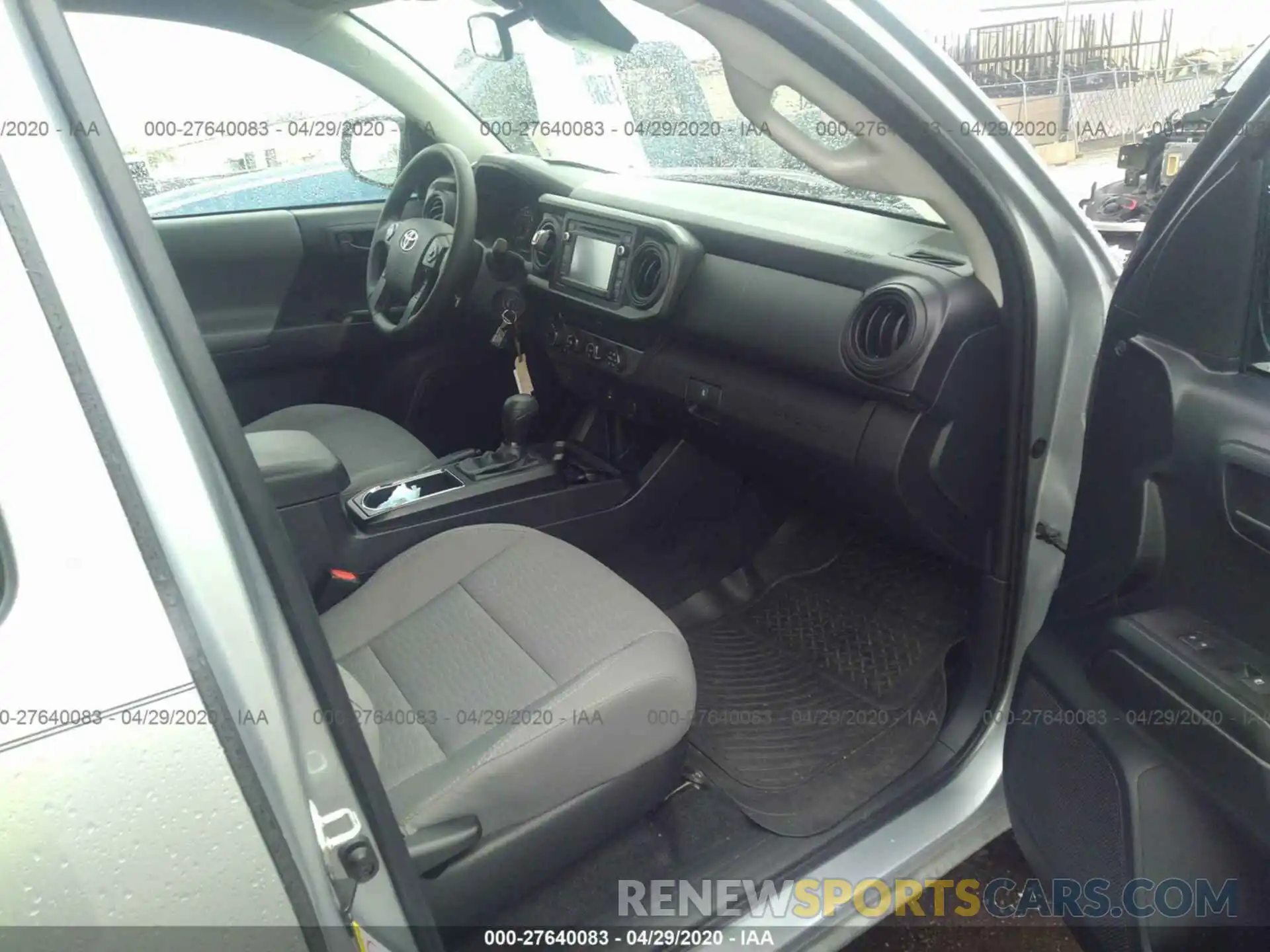 5 Photograph of a damaged car 5TFSX5ENXKX063770 TOYOTA TACOMA 4WD 2019