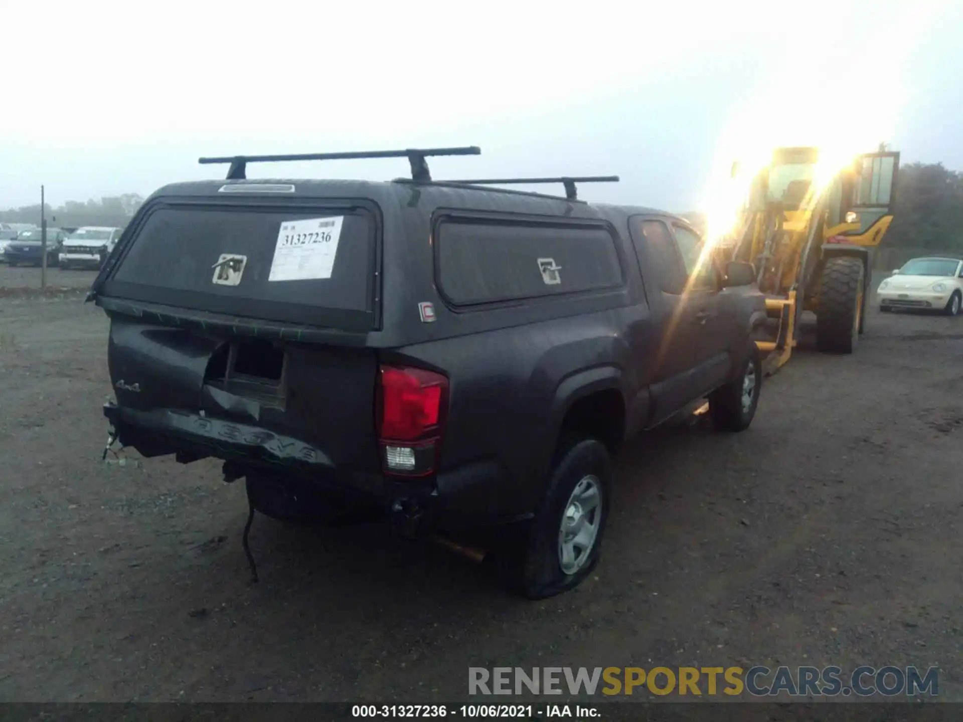 4 Фотография поврежденного автомобиля 5TFSX5ENXKX063882 TOYOTA TACOMA 4WD 2019