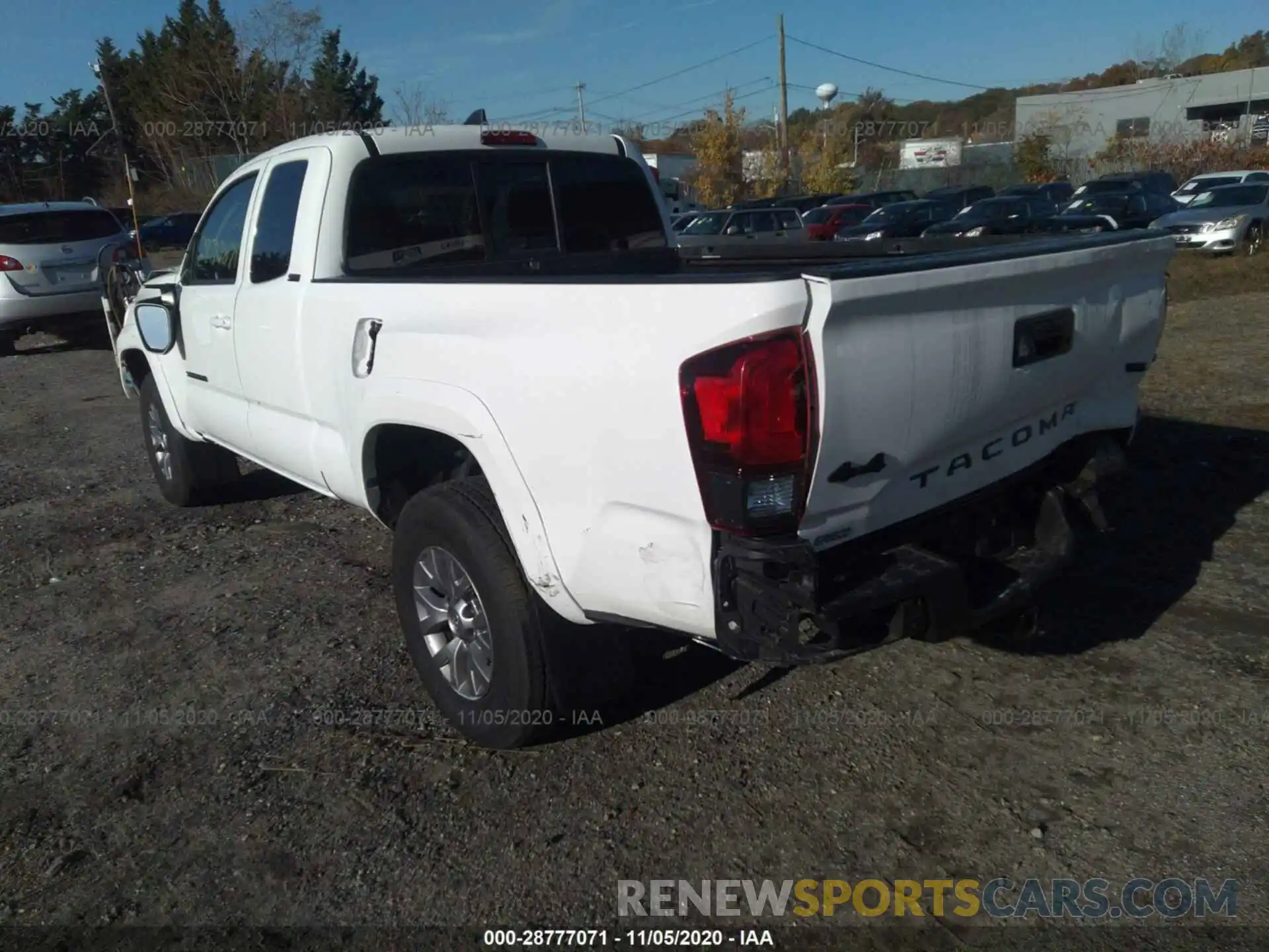 3 Photograph of a damaged car 5TFSZ5AN0KX202305 TOYOTA TACOMA 4WD 2019