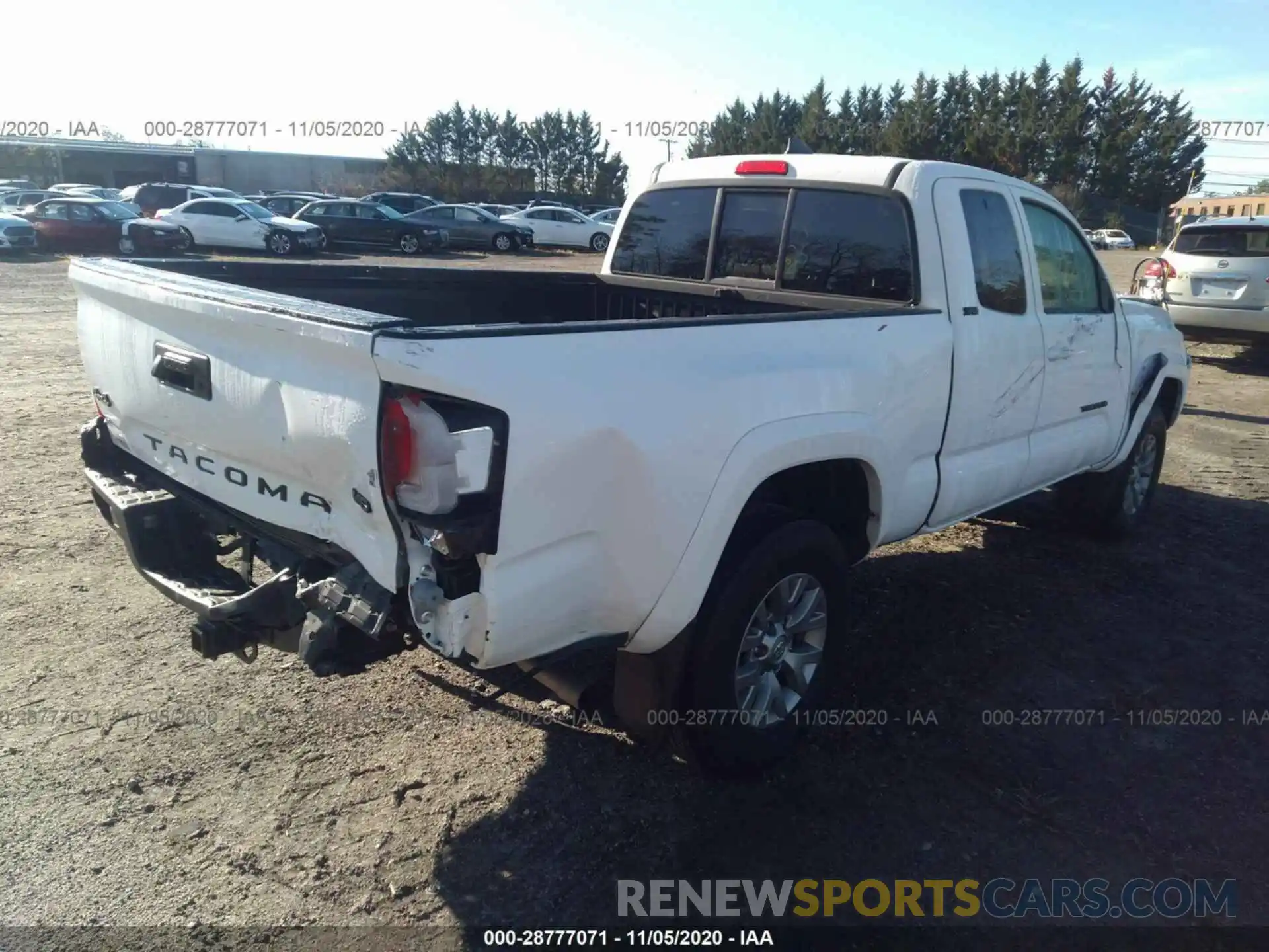 4 Photograph of a damaged car 5TFSZ5AN0KX202305 TOYOTA TACOMA 4WD 2019