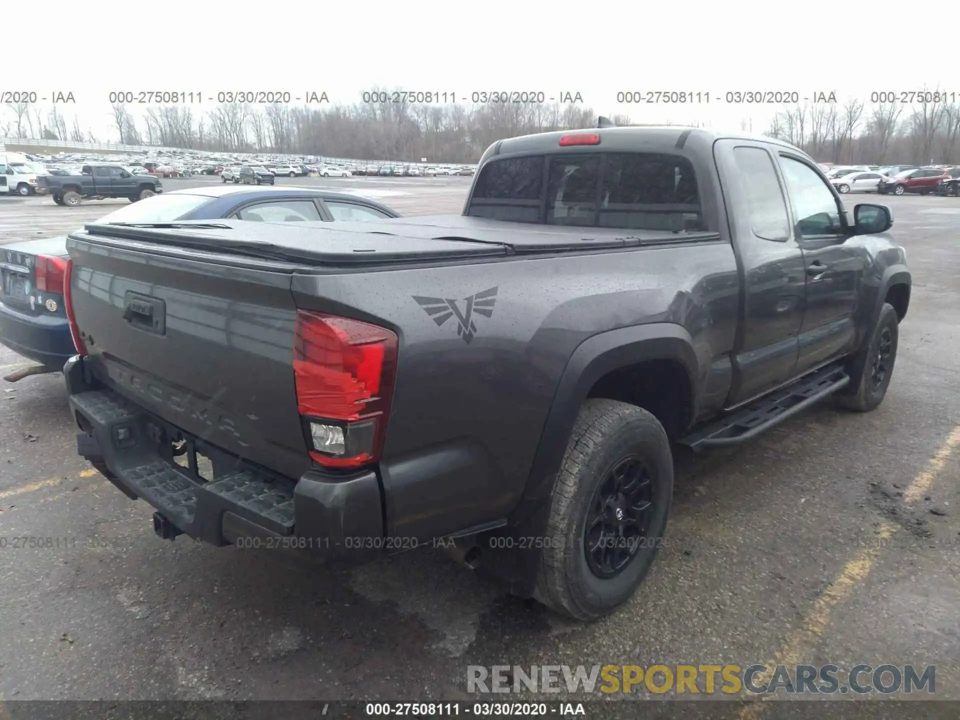 4 Photograph of a damaged car 5TFSZ5AN1KX178399 TOYOTA TACOMA 4WD 2019