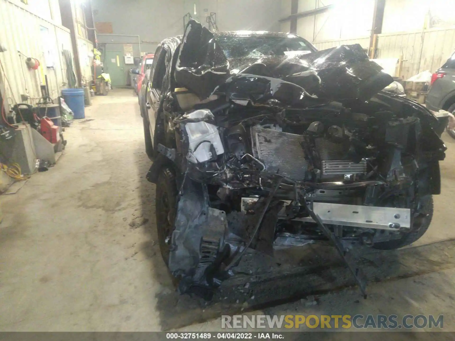 6 Photograph of a damaged car 5TFSZ5AN1KX203060 TOYOTA TACOMA 4WD 2019