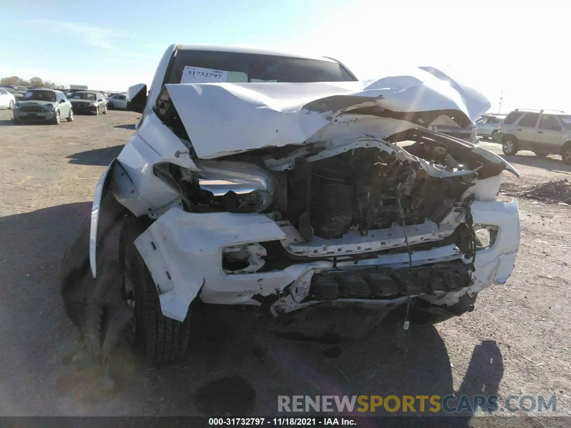 6 Photograph of a damaged car 5TFSZ5AN2KX171882 TOYOTA TACOMA 4WD 2019