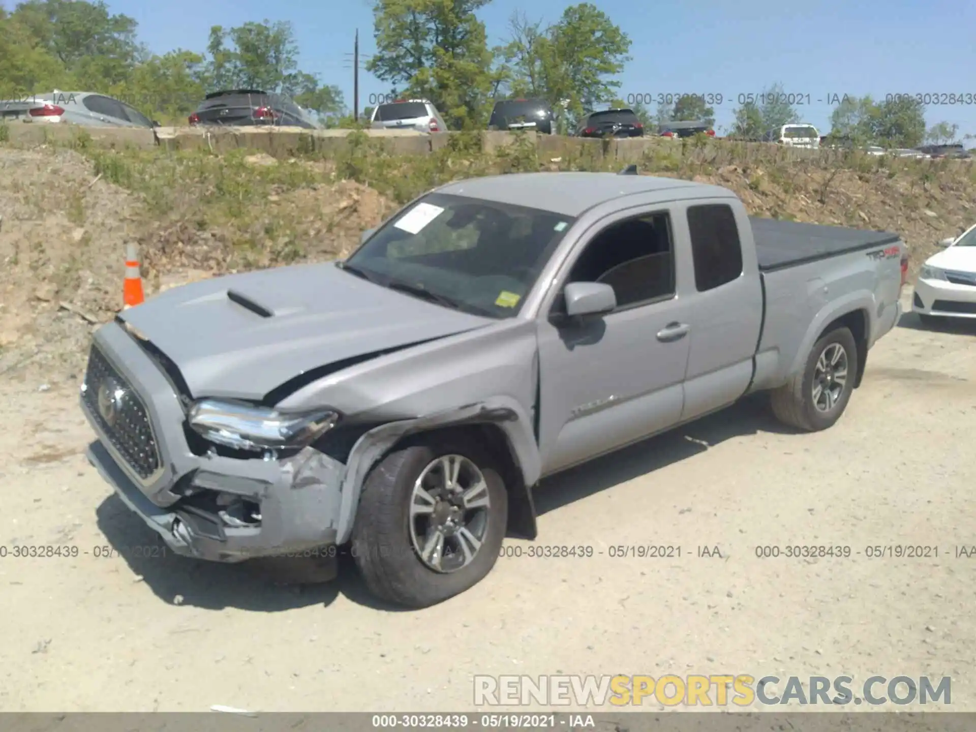 2 Photograph of a damaged car 5TFSZ5AN2KX186284 TOYOTA TACOMA 4WD 2019