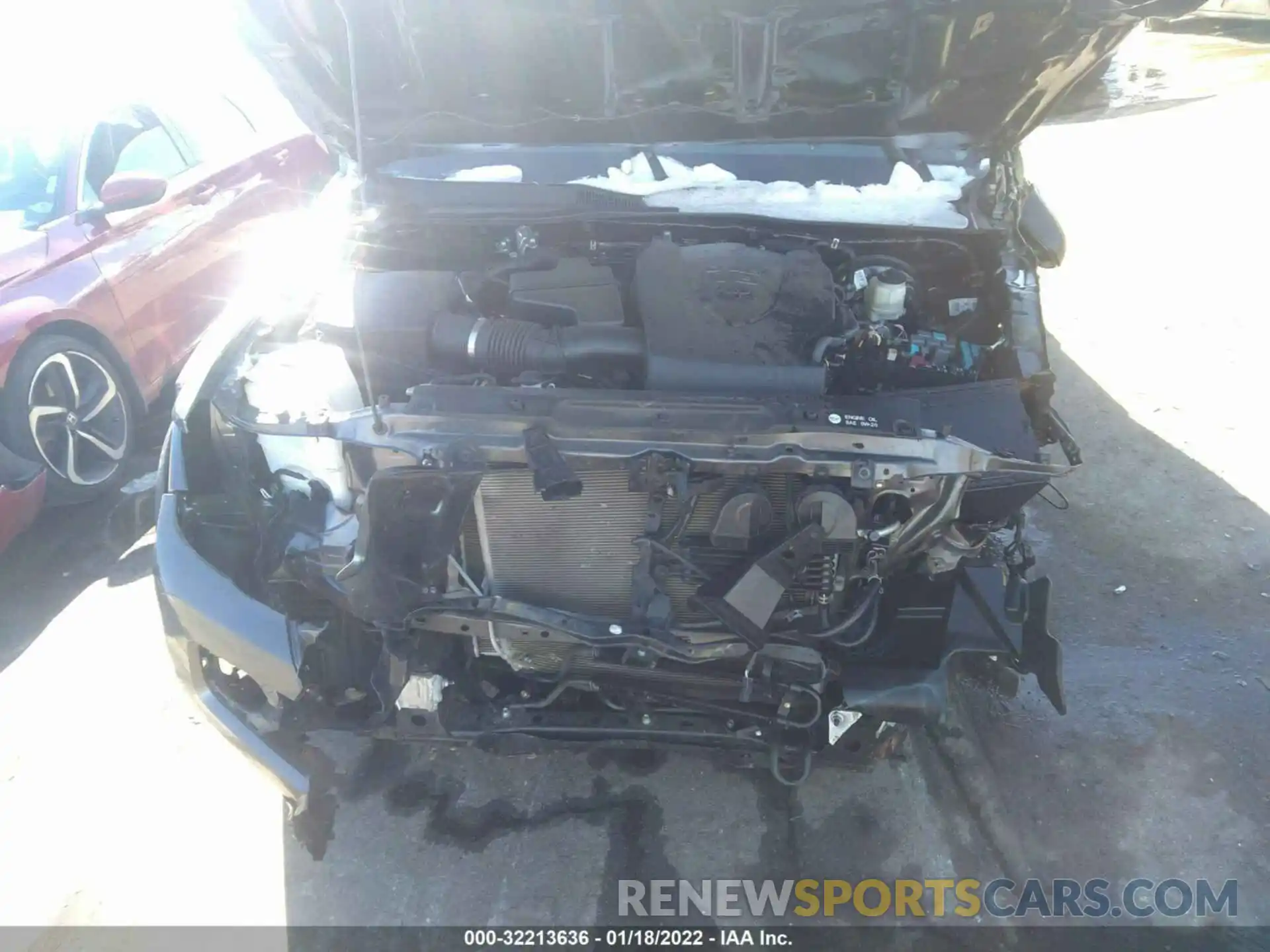 10 Photograph of a damaged car 5TFSZ5AN3KX192935 TOYOTA TACOMA 4WD 2019