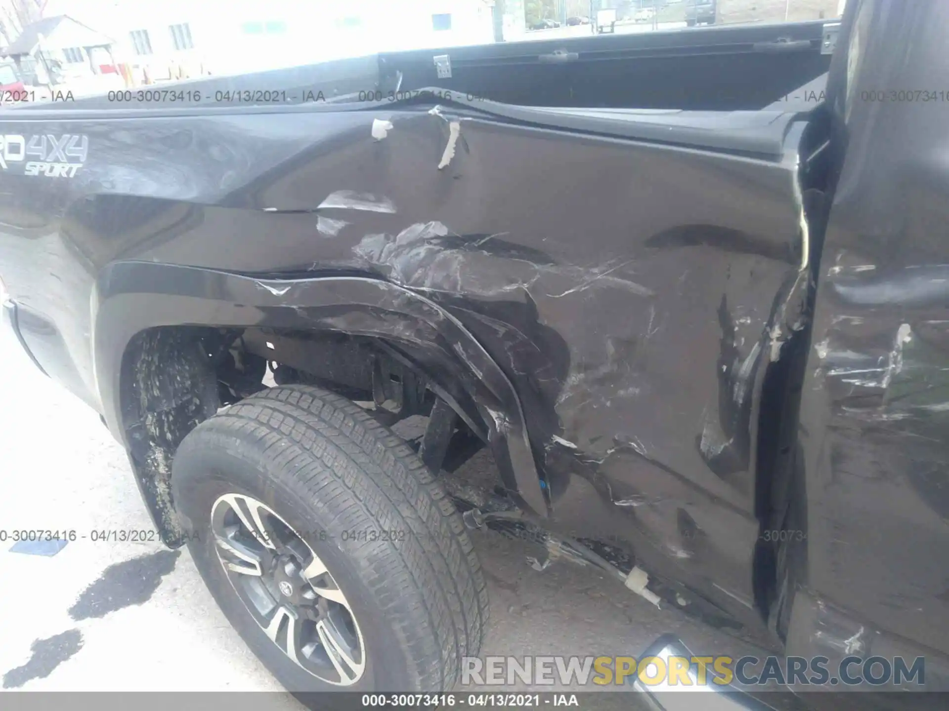 6 Photograph of a damaged car 5TFSZ5AN3KX193244 TOYOTA TACOMA 4WD 2019