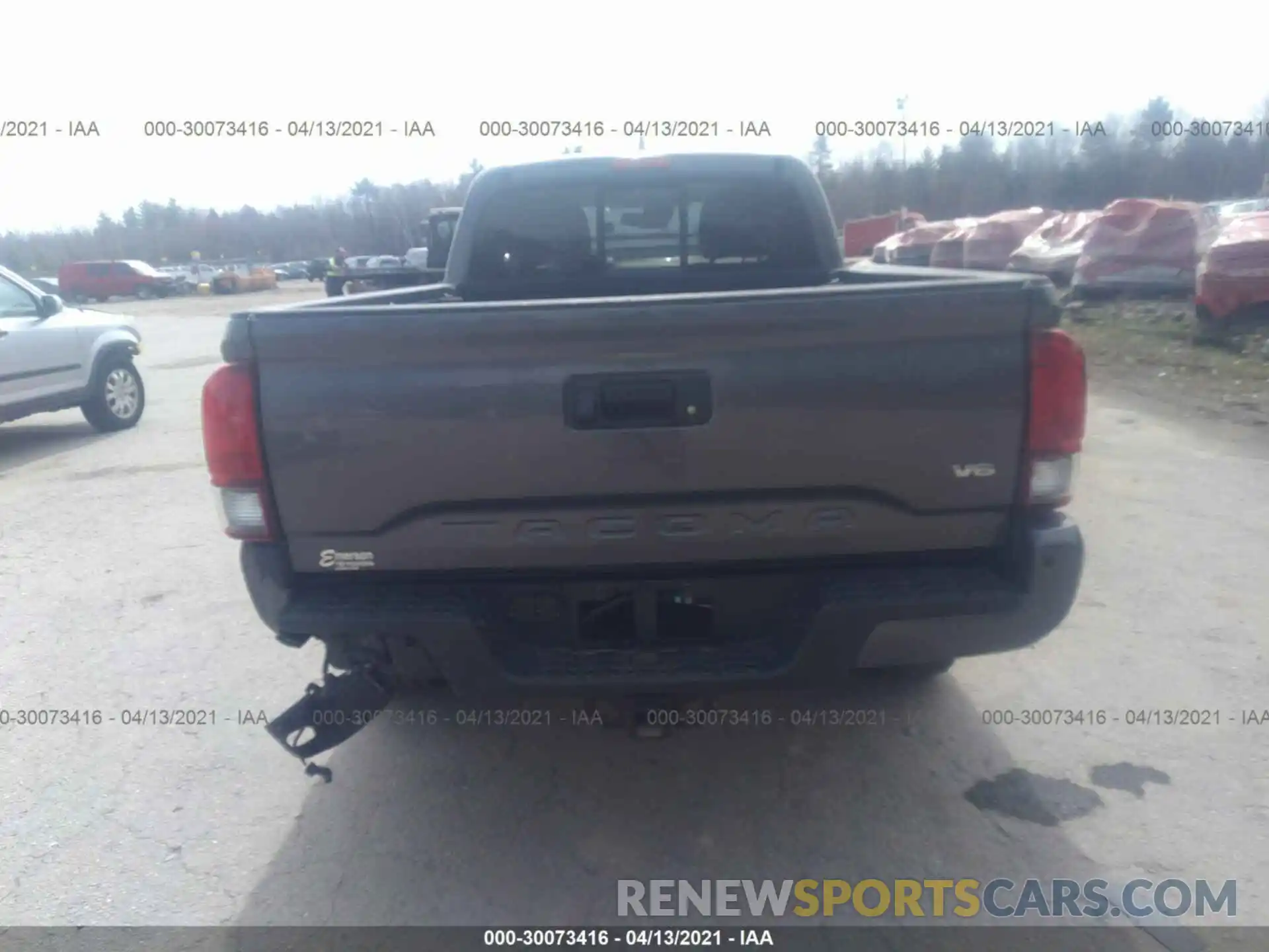 8 Photograph of a damaged car 5TFSZ5AN3KX193244 TOYOTA TACOMA 4WD 2019