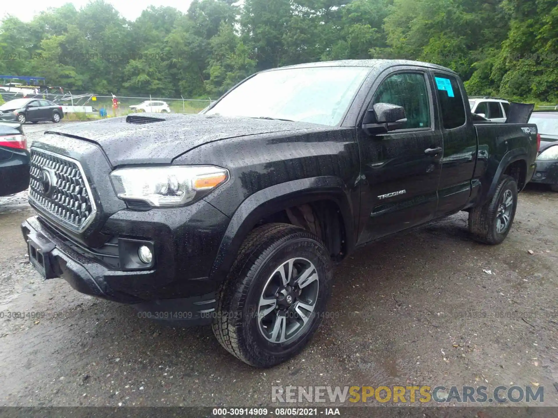 2 Фотография поврежденного автомобиля 5TFSZ5AN4KX172113 TOYOTA TACOMA 4WD 2019