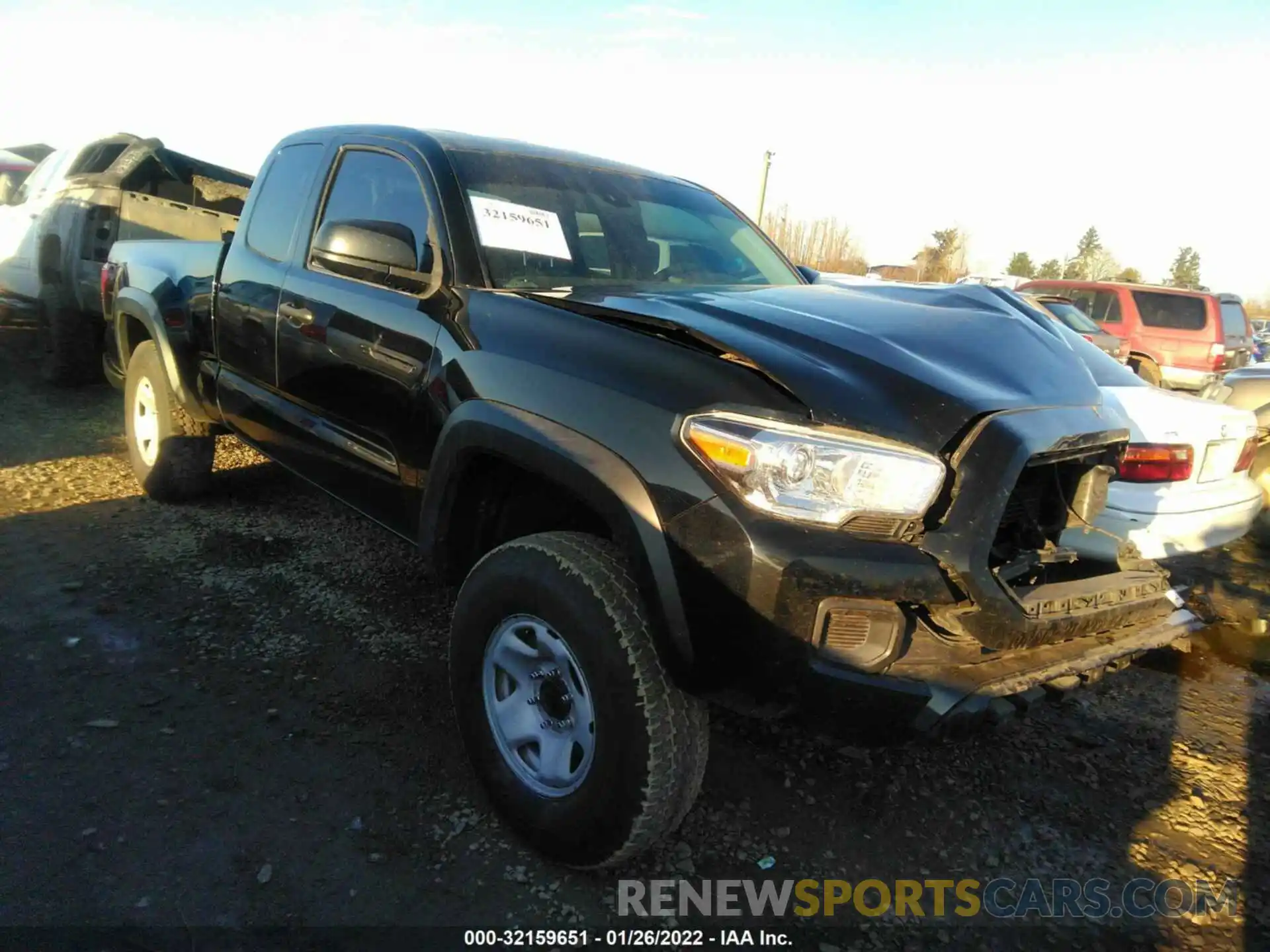 1 Photograph of a damaged car 5TFSZ5AN5KX168586 TOYOTA TACOMA 4WD 2019