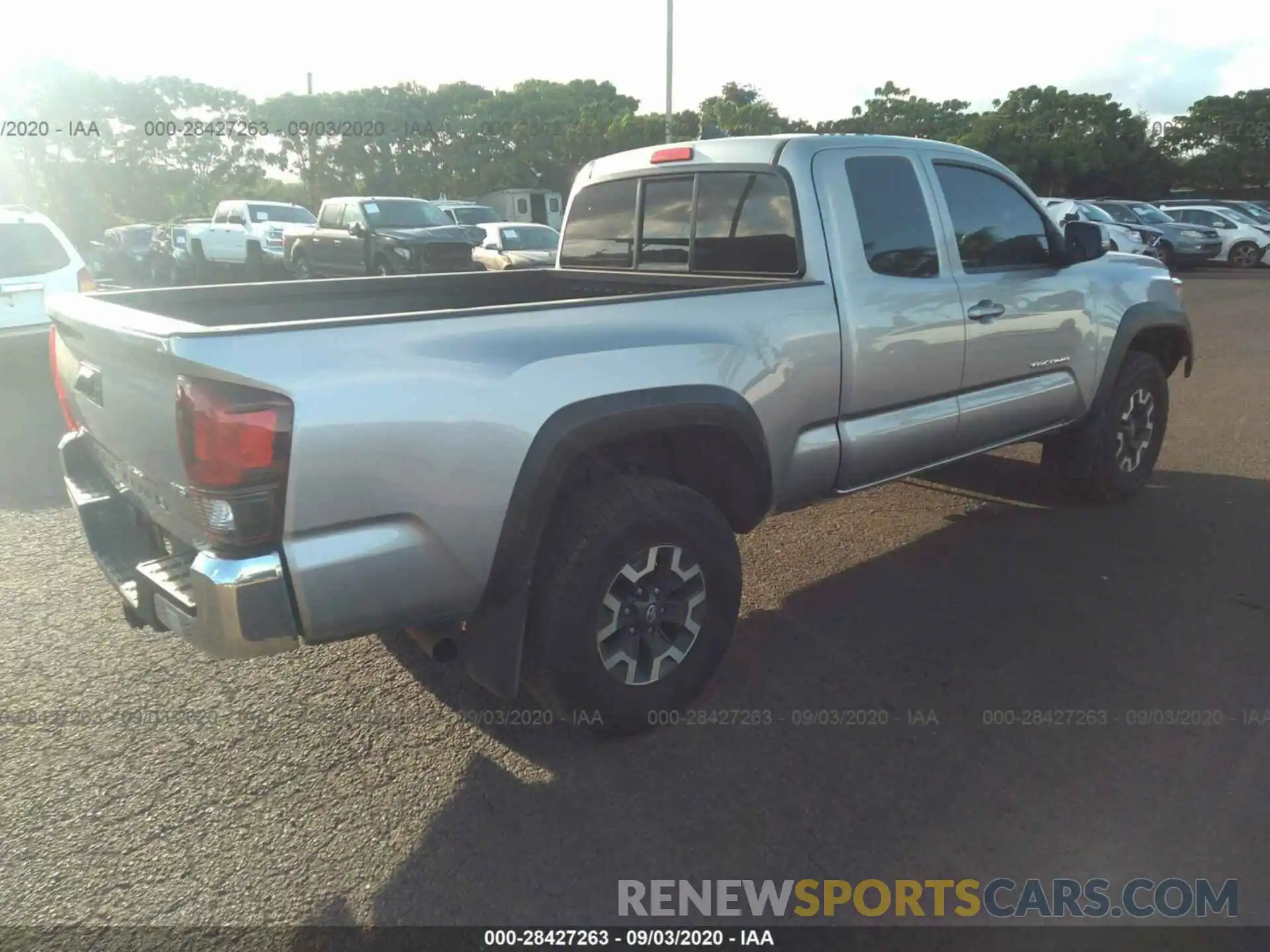 4 Photograph of a damaged car 5TFSZ5AN5KX208777 TOYOTA TACOMA 4WD 2019