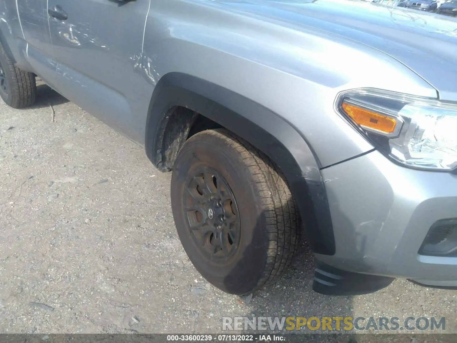 6 Photograph of a damaged car 5TFSZ5AN6KX189611 TOYOTA TACOMA 4WD 2019