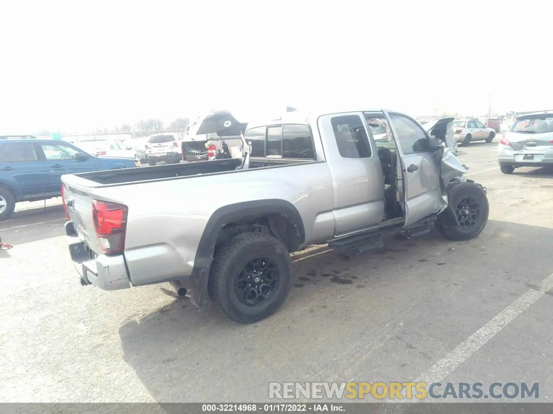 4 Photograph of a damaged car 5TFSZ5AN7KX171330 TOYOTA TACOMA 4WD 2019