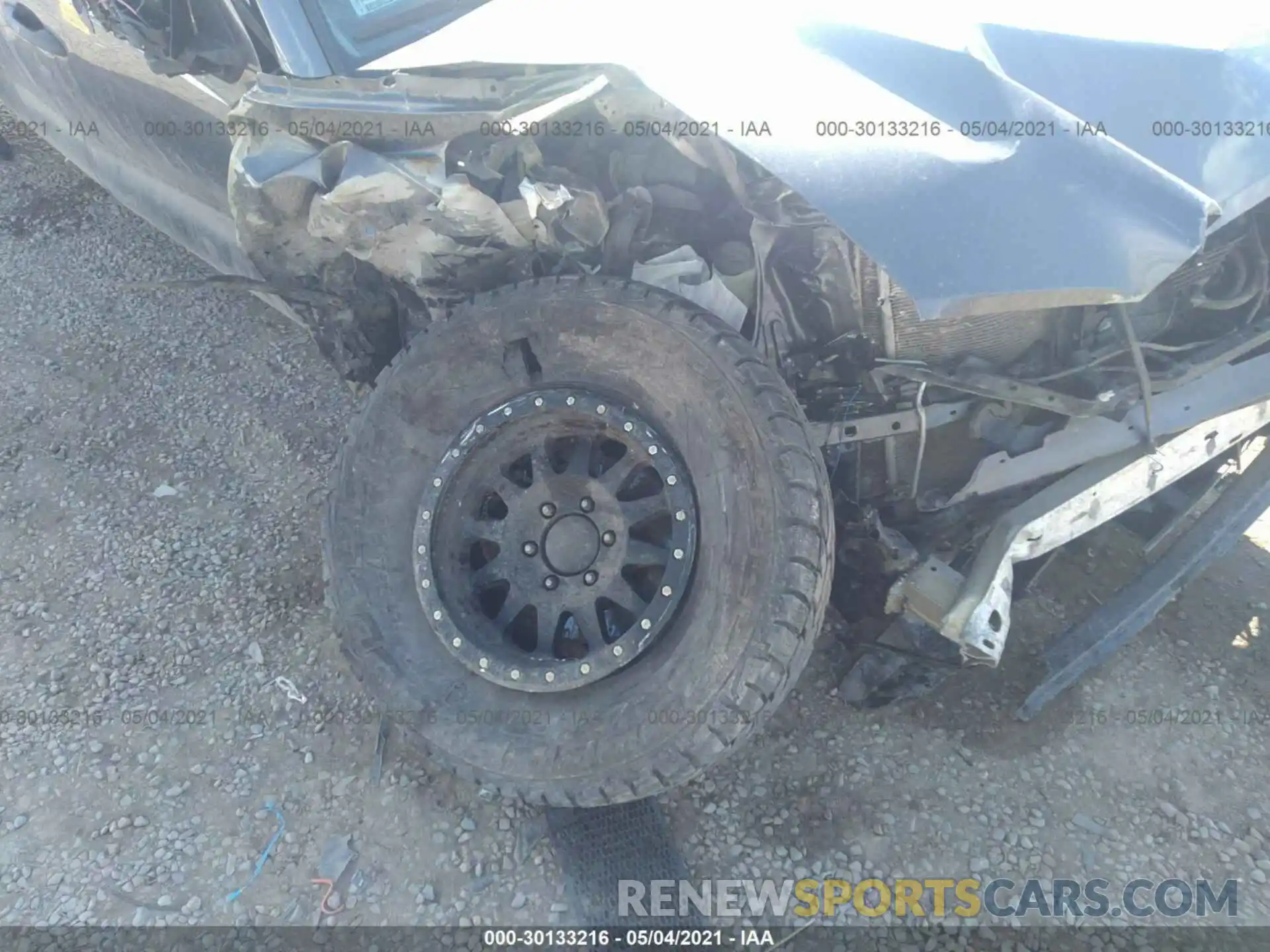 6 Photograph of a damaged car 5TFSZ5AN8KX166671 TOYOTA TACOMA 4WD 2019