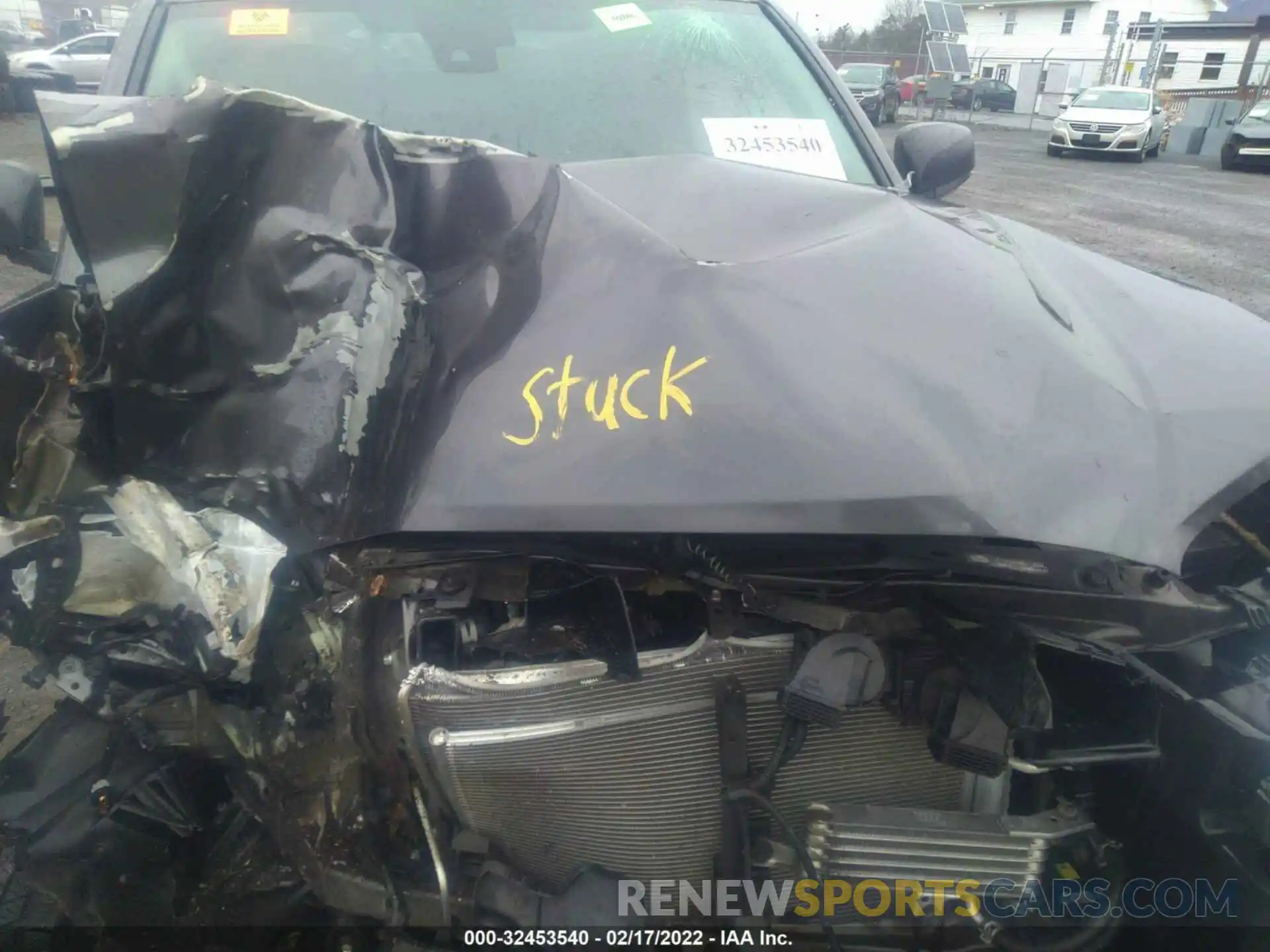 10 Photograph of a damaged car 5TFSZ5AN8KX198648 TOYOTA TACOMA 4WD 2019