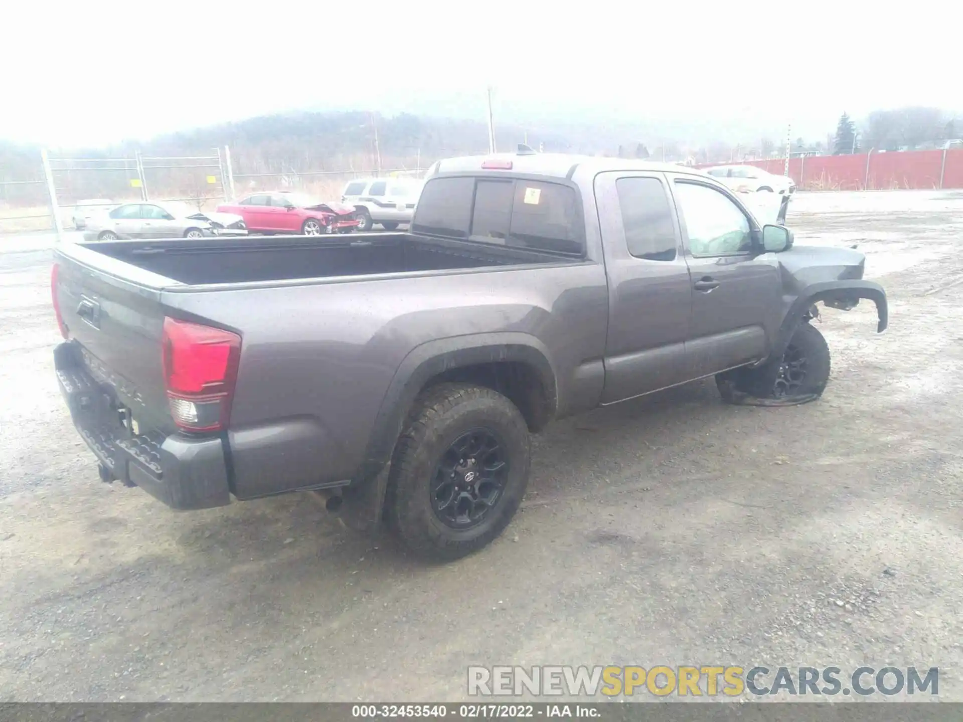 4 Photograph of a damaged car 5TFSZ5AN8KX198648 TOYOTA TACOMA 4WD 2019