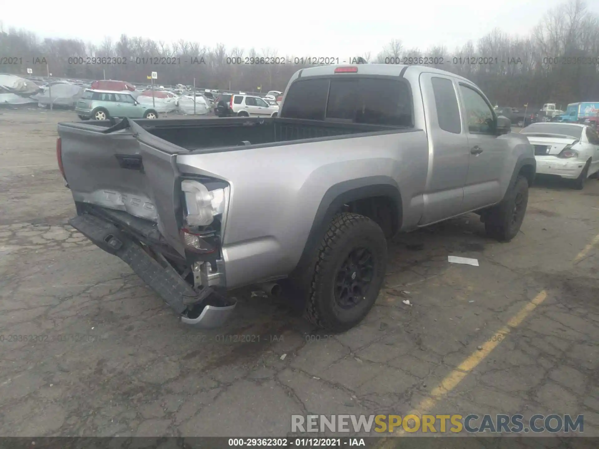 4 Фотография поврежденного автомобиля 5TFSZ5AN9KX167103 TOYOTA TACOMA 4WD 2019