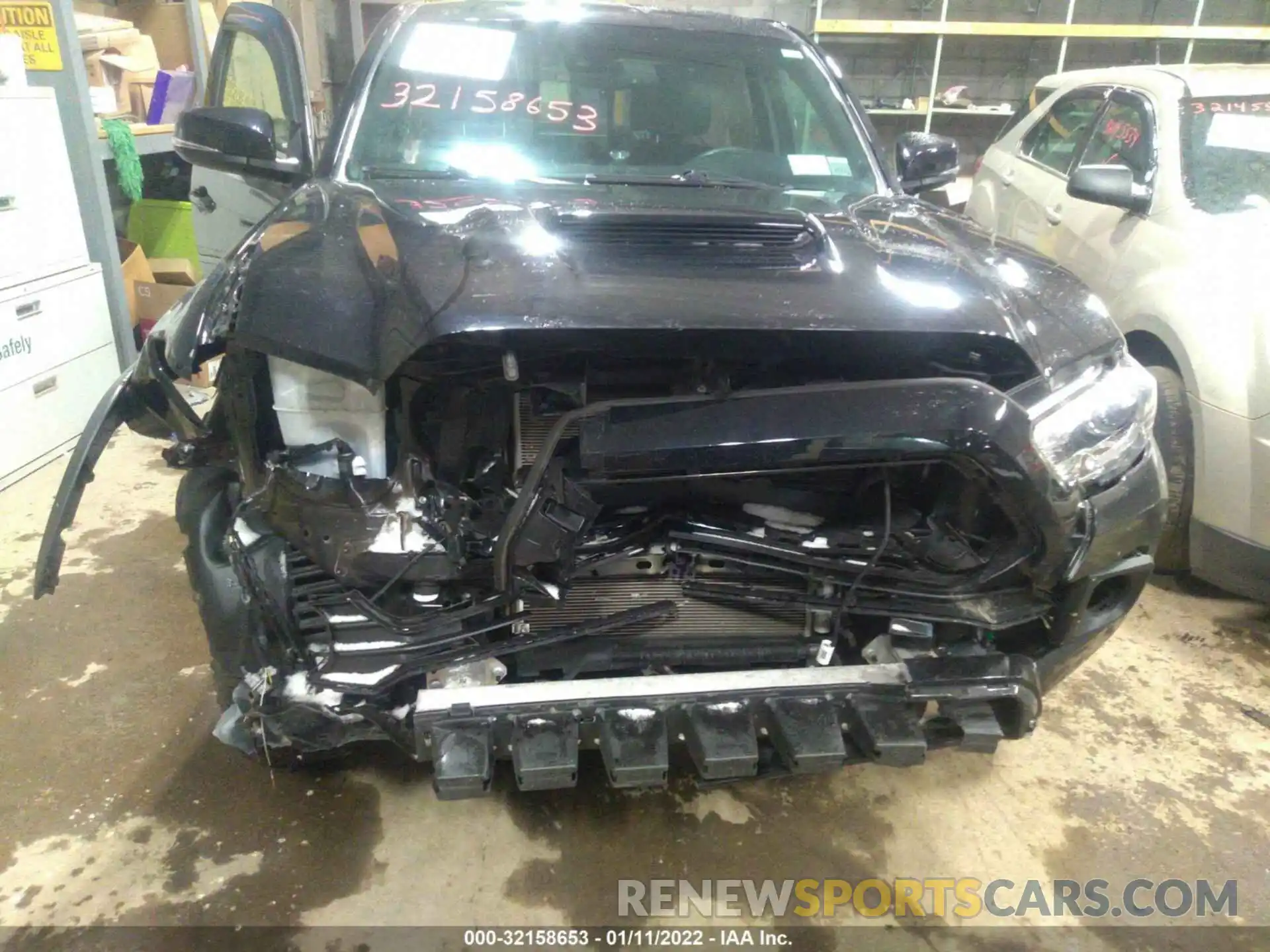 6 Photograph of a damaged car 5TFSZ5AN9KX177078 TOYOTA TACOMA 4WD 2019