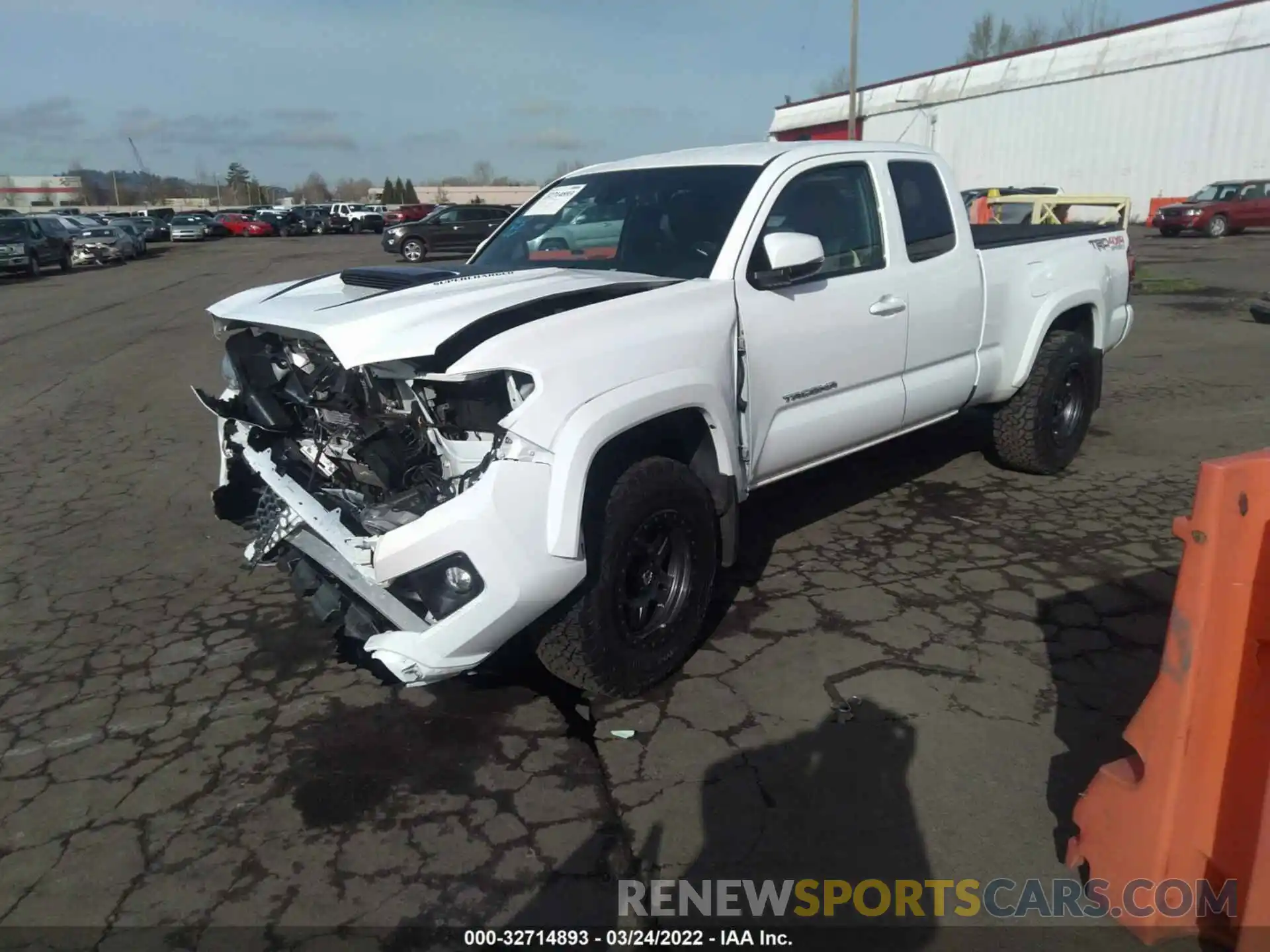 2 Photograph of a damaged car 5TFSZ5AN9KX201637 TOYOTA TACOMA 4WD 2019