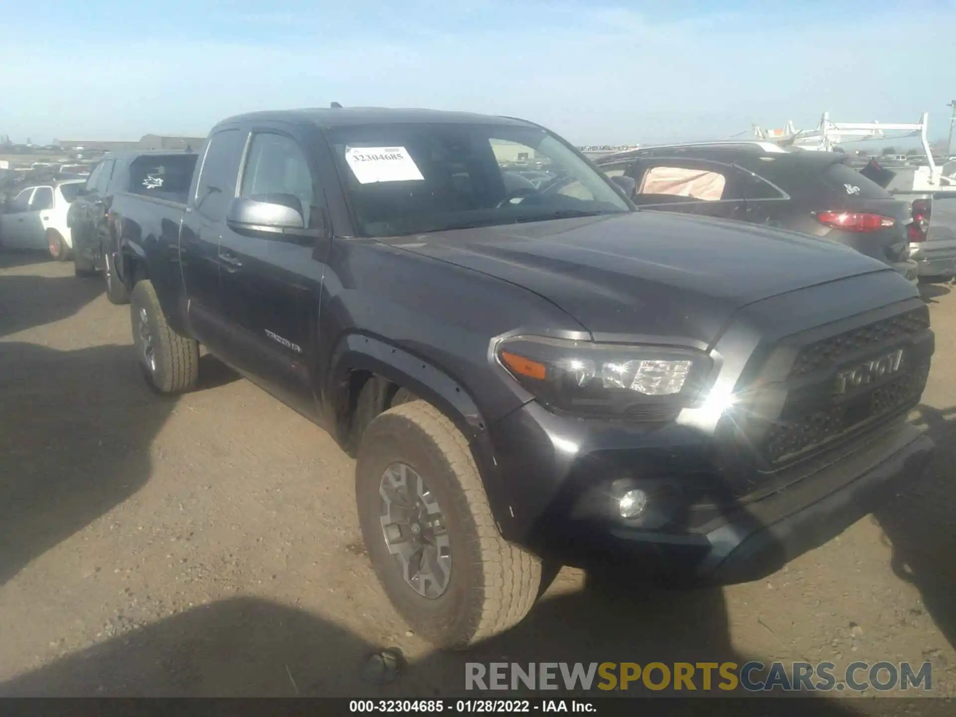 1 Photograph of a damaged car 5TFSZ5ANXKX172021 TOYOTA TACOMA 4WD 2019