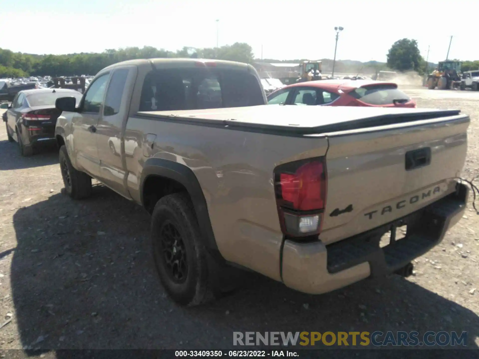 3 Photograph of a damaged car 5TFSZ5ANXKX176859 TOYOTA TACOMA 4WD 2019