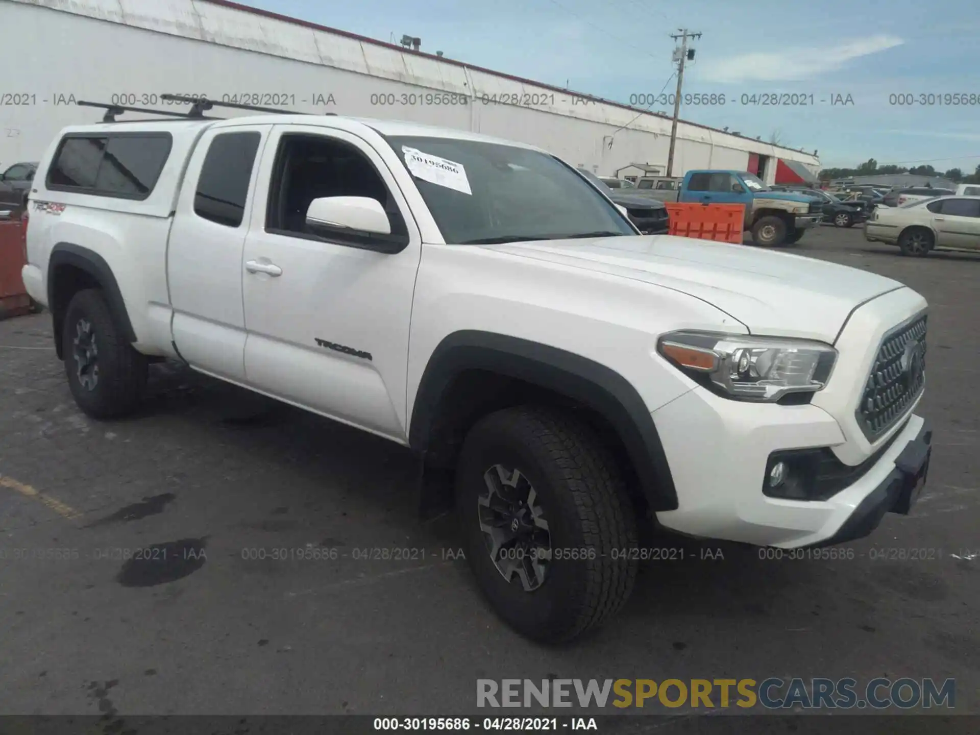 1 Photograph of a damaged car 5TFSZ5ANXKX196738 TOYOTA TACOMA 4WD 2019