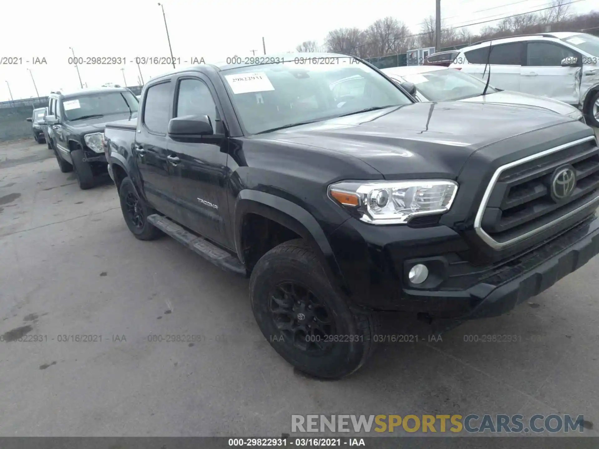 1 Photograph of a damaged car 3TMCZ5AN0LM290686 TOYOTA TACOMA 4WD 2020