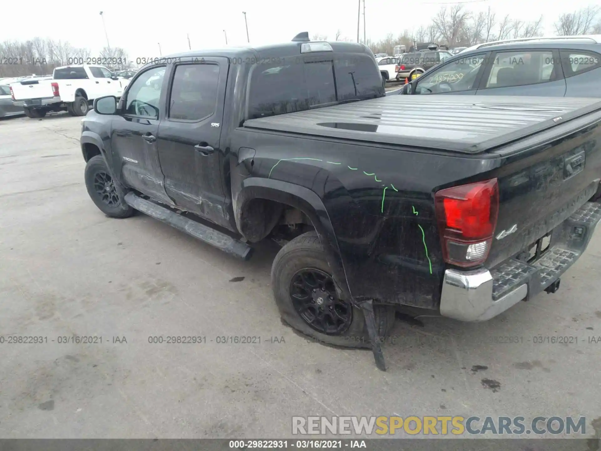 3 Photograph of a damaged car 3TMCZ5AN0LM290686 TOYOTA TACOMA 4WD 2020