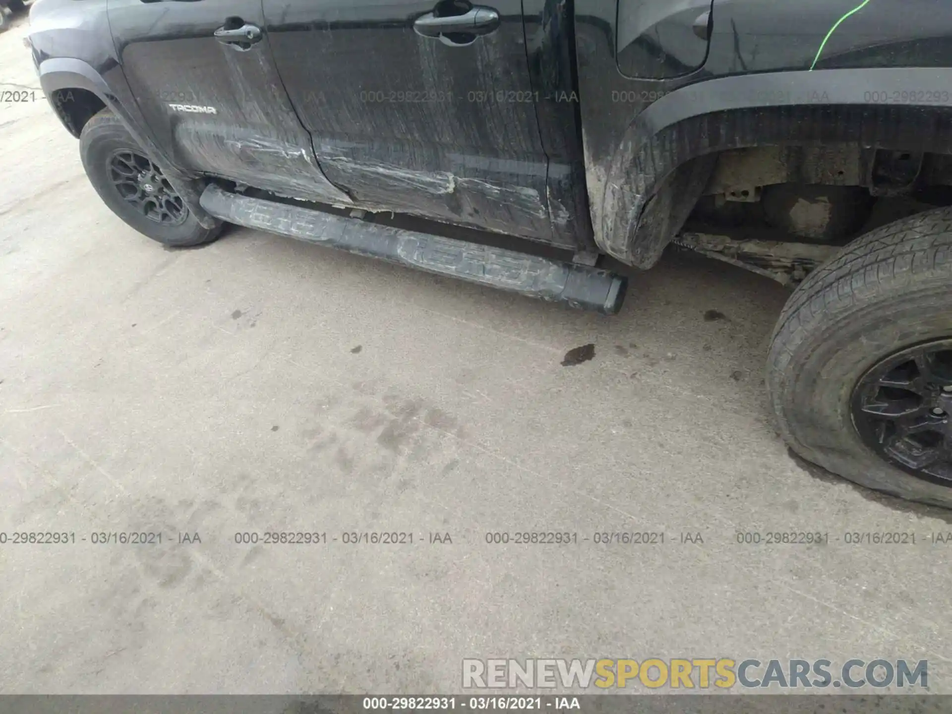 6 Photograph of a damaged car 3TMCZ5AN0LM290686 TOYOTA TACOMA 4WD 2020