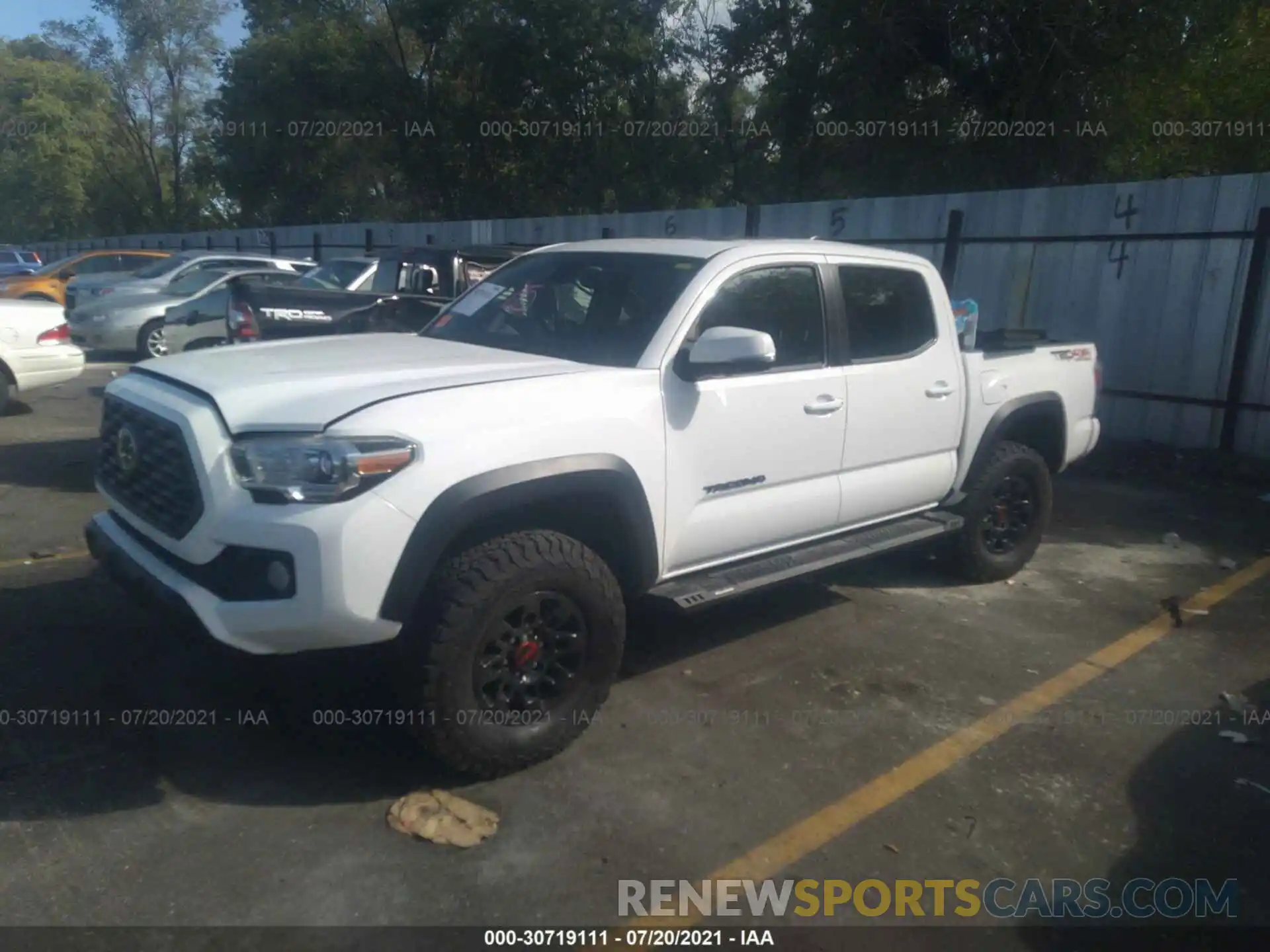 2 Photograph of a damaged car 3TMCZ5AN0LM293068 TOYOTA TACOMA 4WD 2020