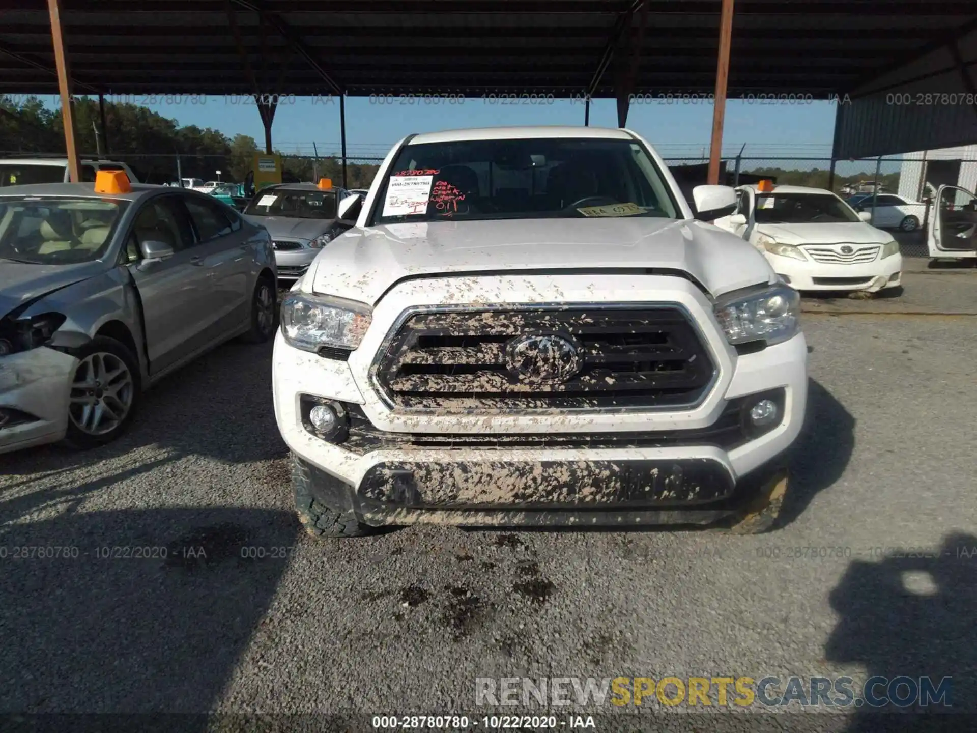 6 Photograph of a damaged car 3TMCZ5AN0LM306062 TOYOTA TACOMA 4WD 2020