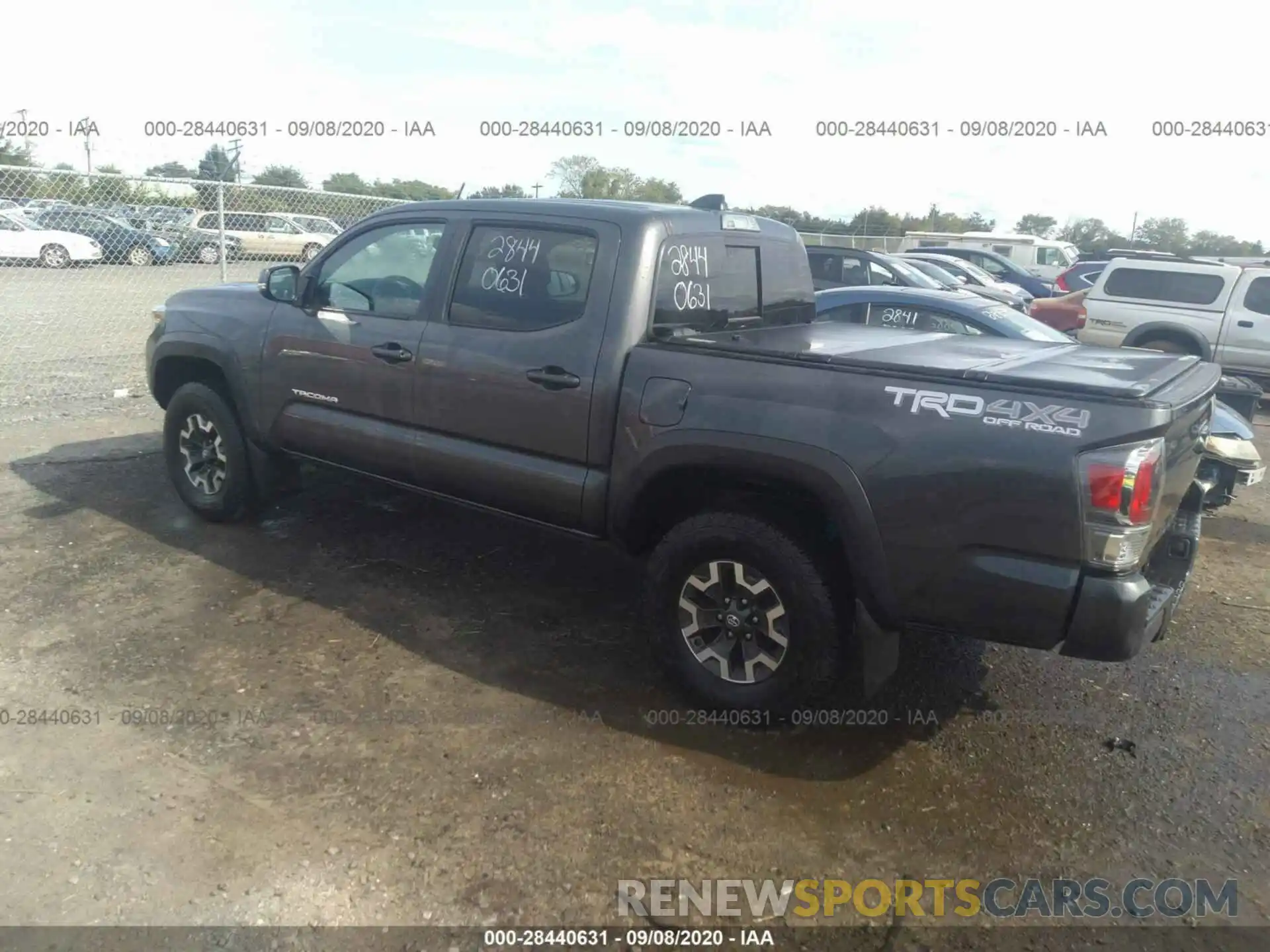 3 Photograph of a damaged car 3TMCZ5AN0LM310872 TOYOTA TACOMA 4WD 2020