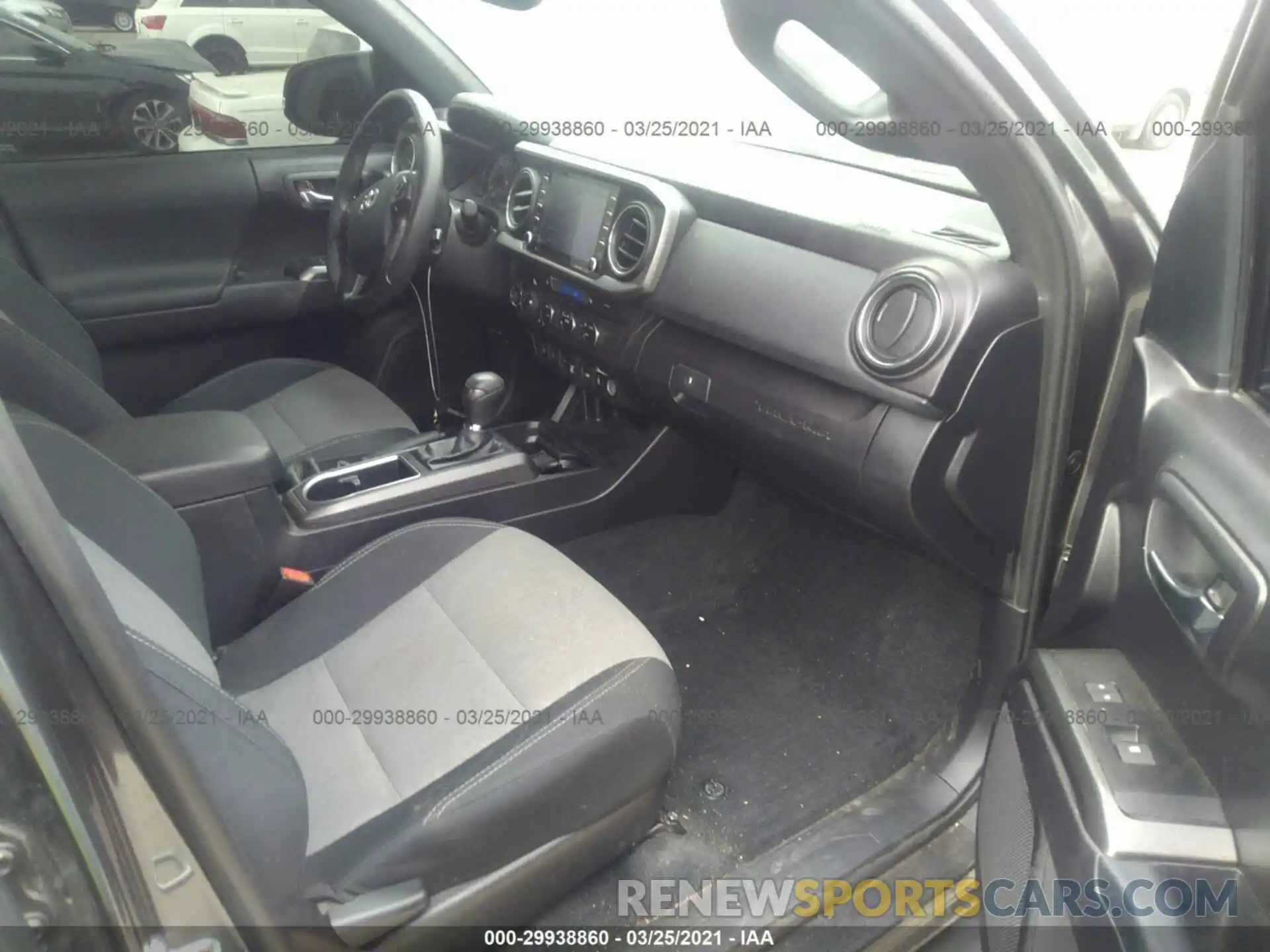 5 Photograph of a damaged car 3TMCZ5AN0LM311715 TOYOTA TACOMA 4WD 2020