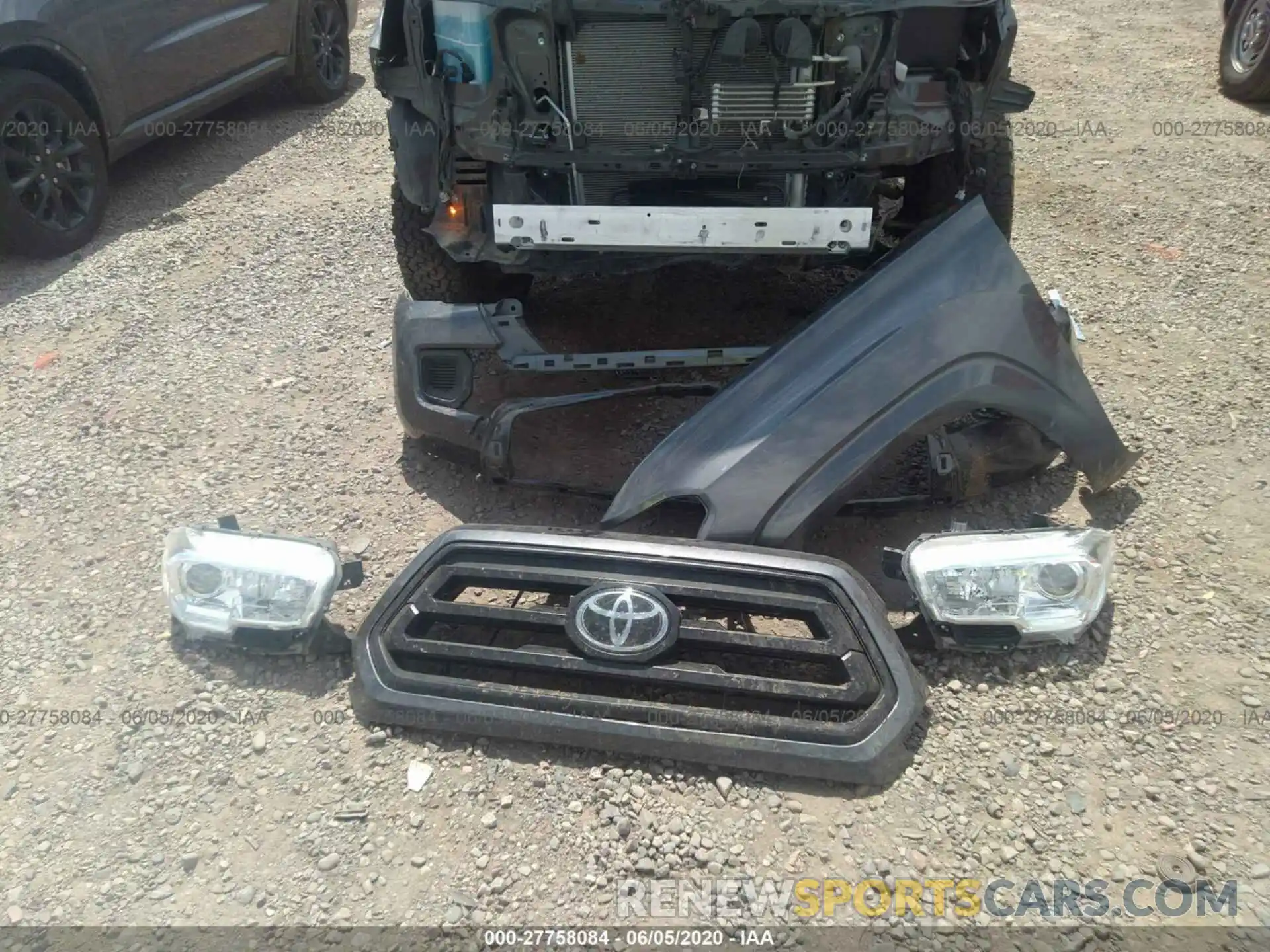 12 Photograph of a damaged car 3TMCZ5AN0LM316459 TOYOTA TACOMA 4WD 2020