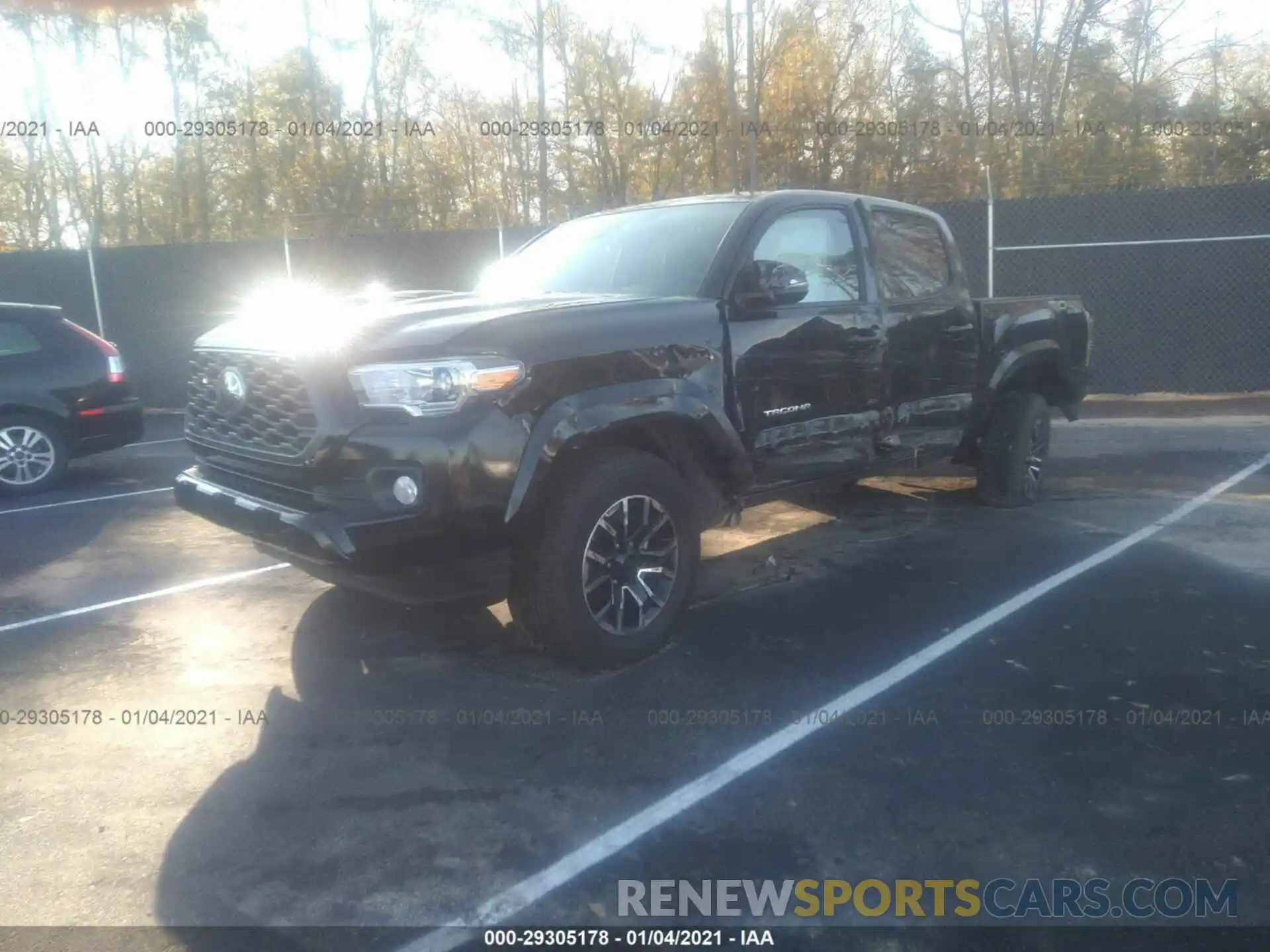 2 Photograph of a damaged car 3TMCZ5AN0LM318809 TOYOTA TACOMA 4WD 2020